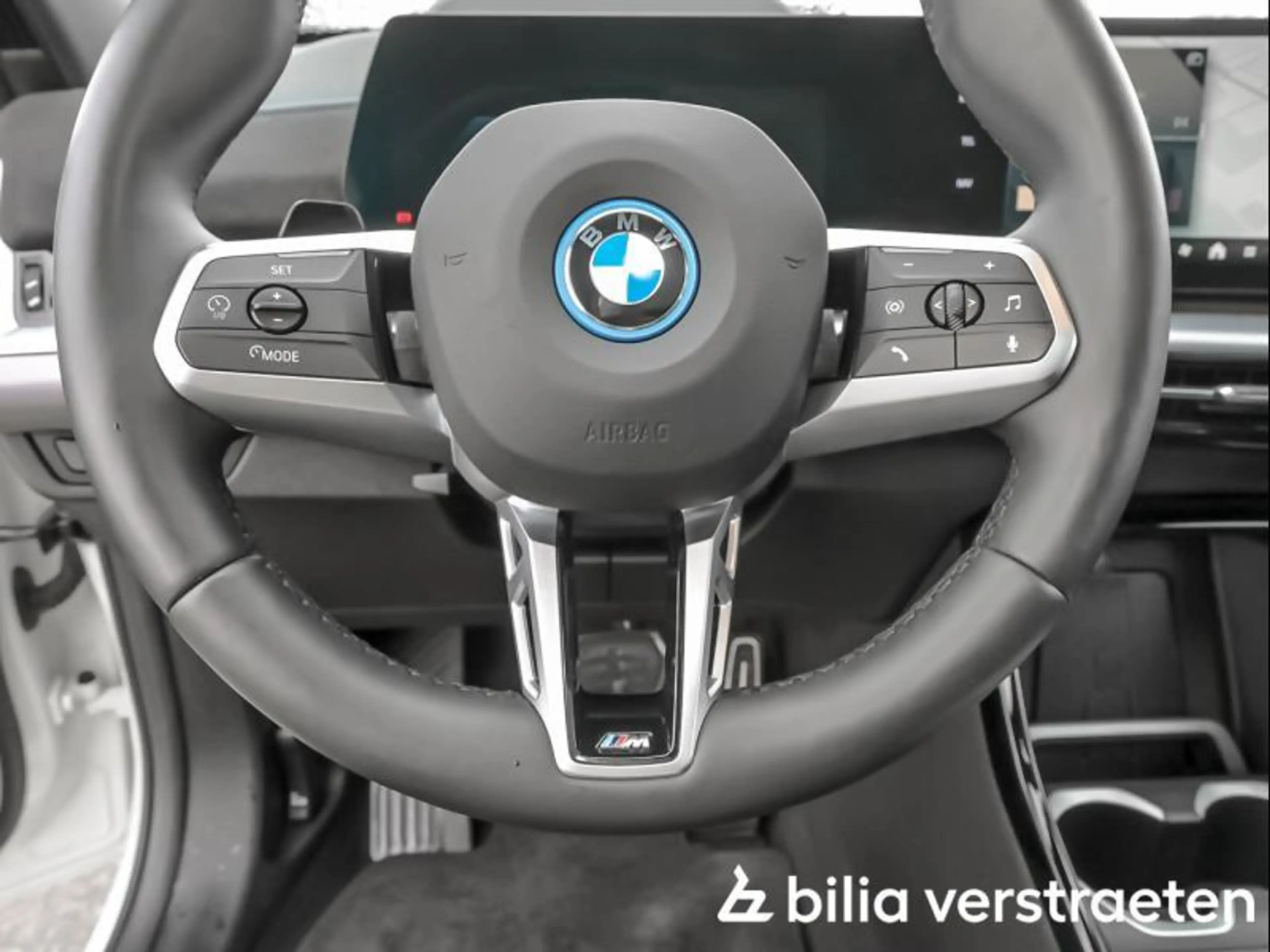 BMW iX2 xDrive30 MPRO - PANO - TREKHK - ACC - 360 - H&K — photo 9