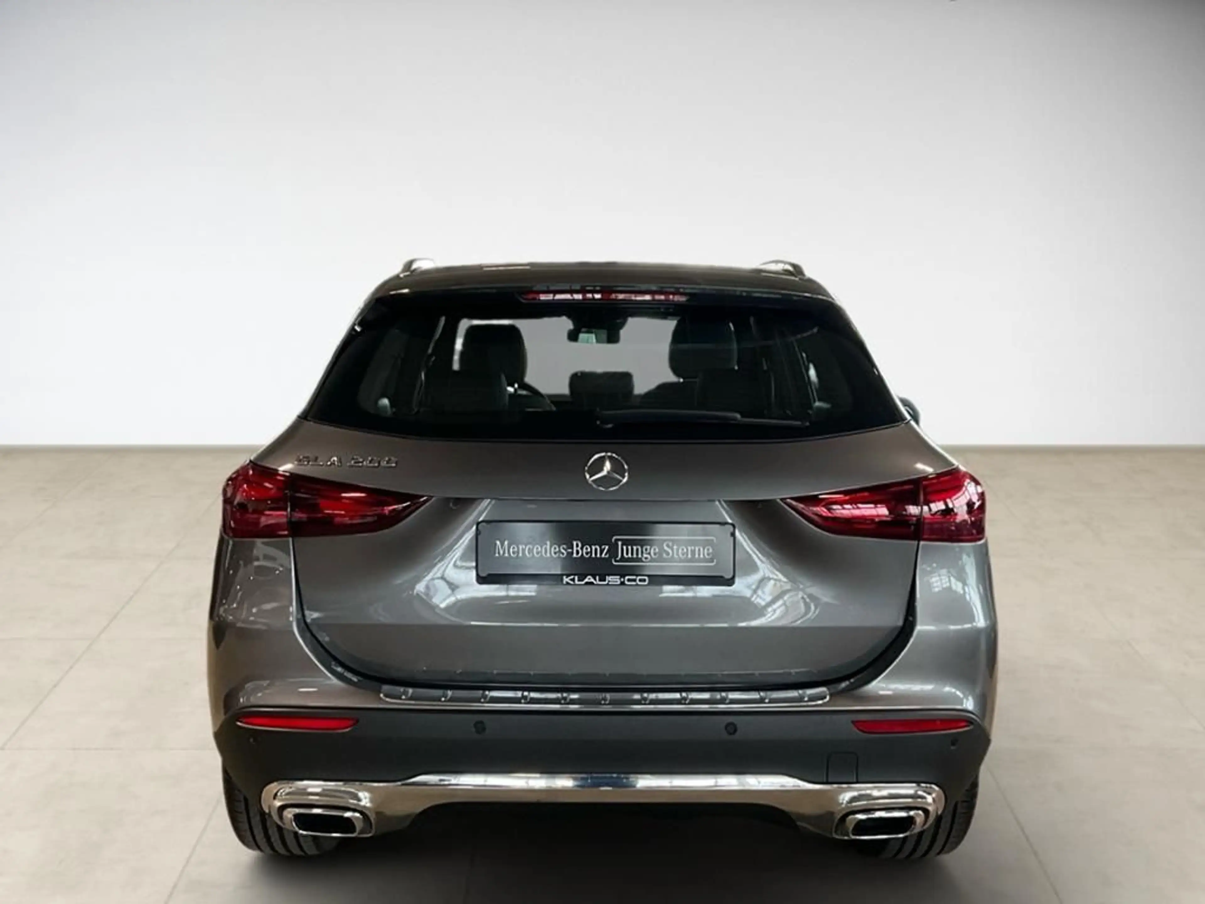Mercedes-Benz GLA 200 Progressive AHK AUT Kam. KlimaA LED LM — photo 5