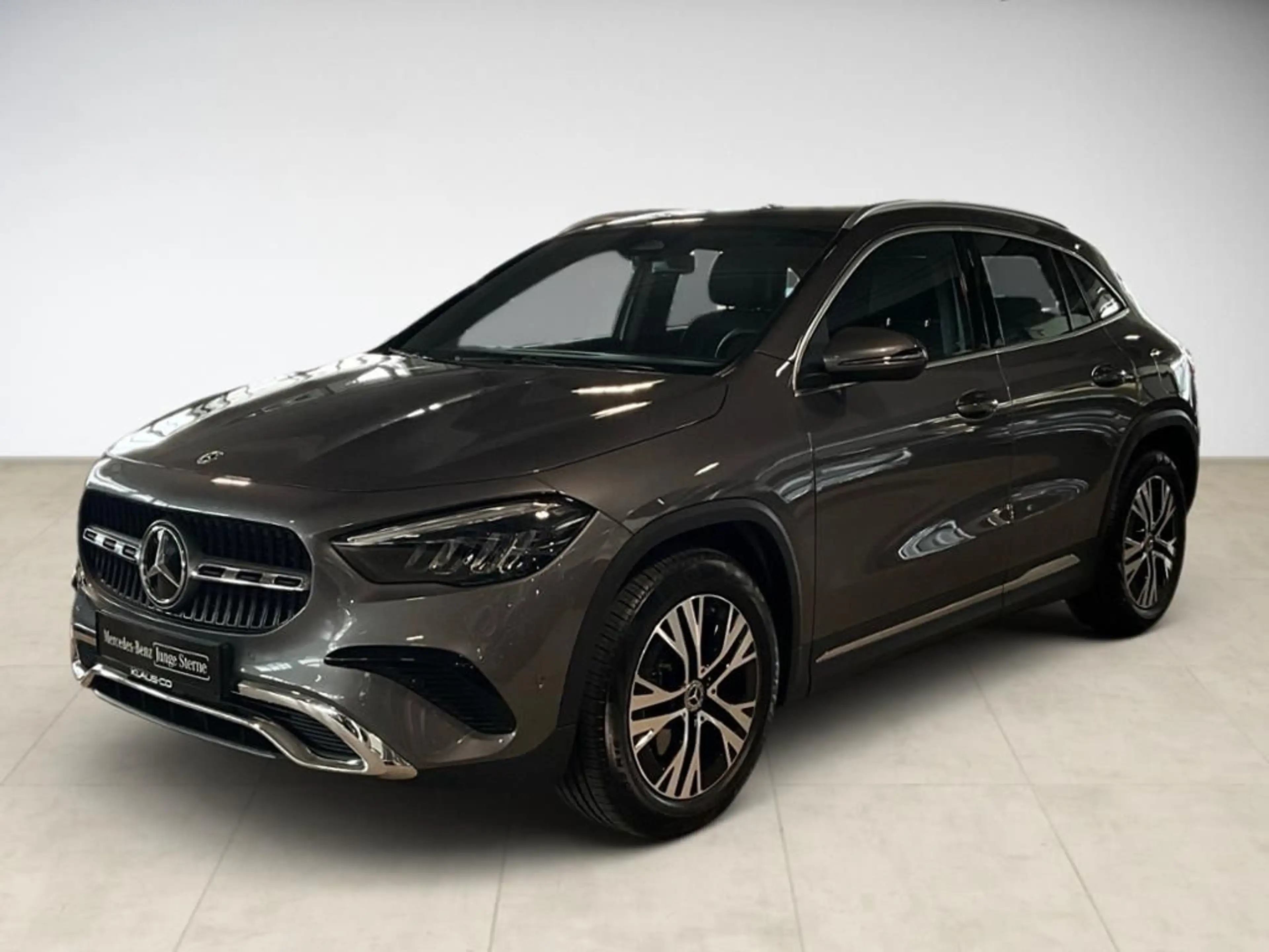Mercedes-Benz GLA 200 Progressive AHK AUT Kam. KlimaA LED LM