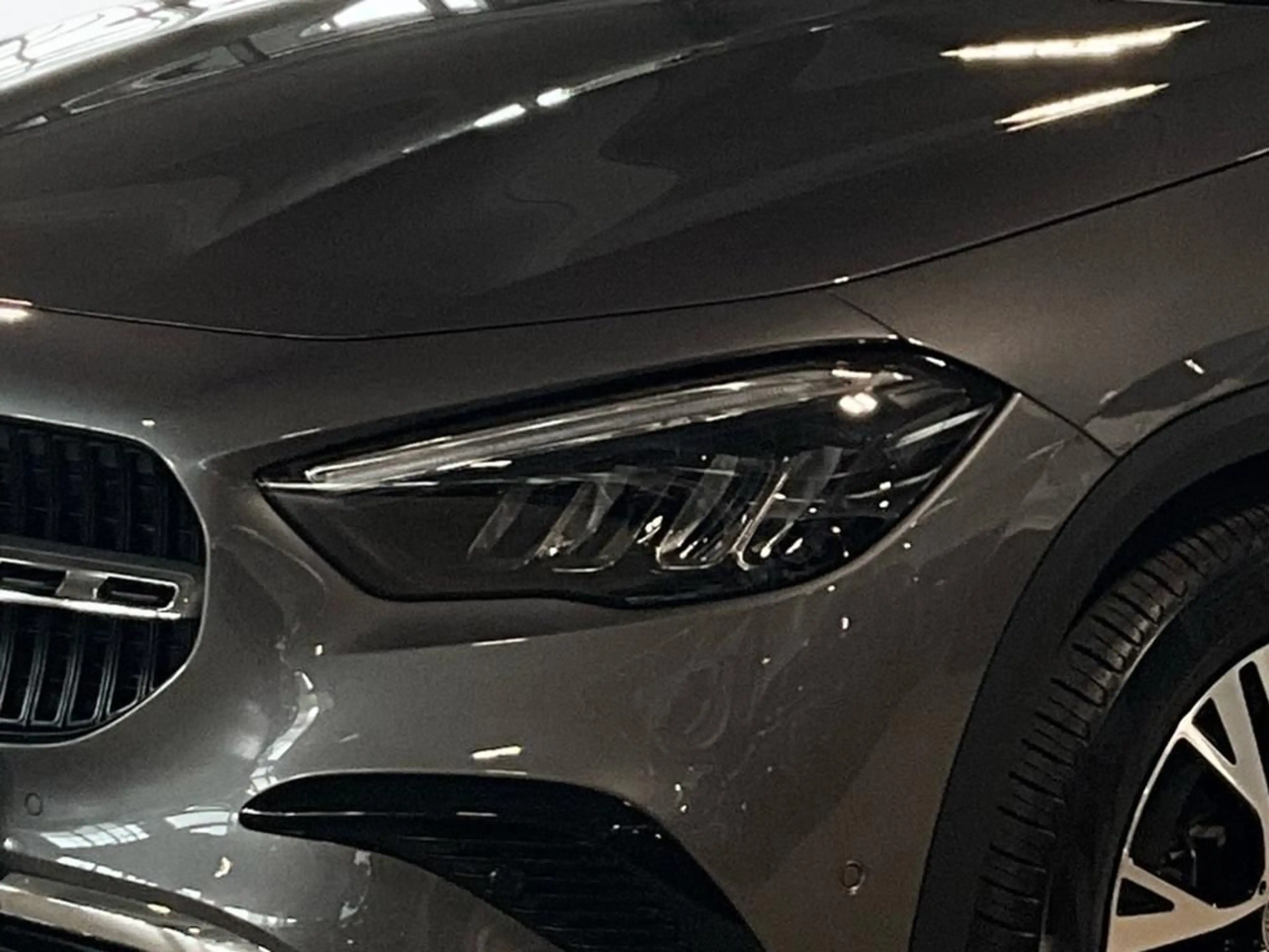 Mercedes-Benz GLA 200 Progressive AHK AUT Kam. KlimaA LED LM — photo 6
