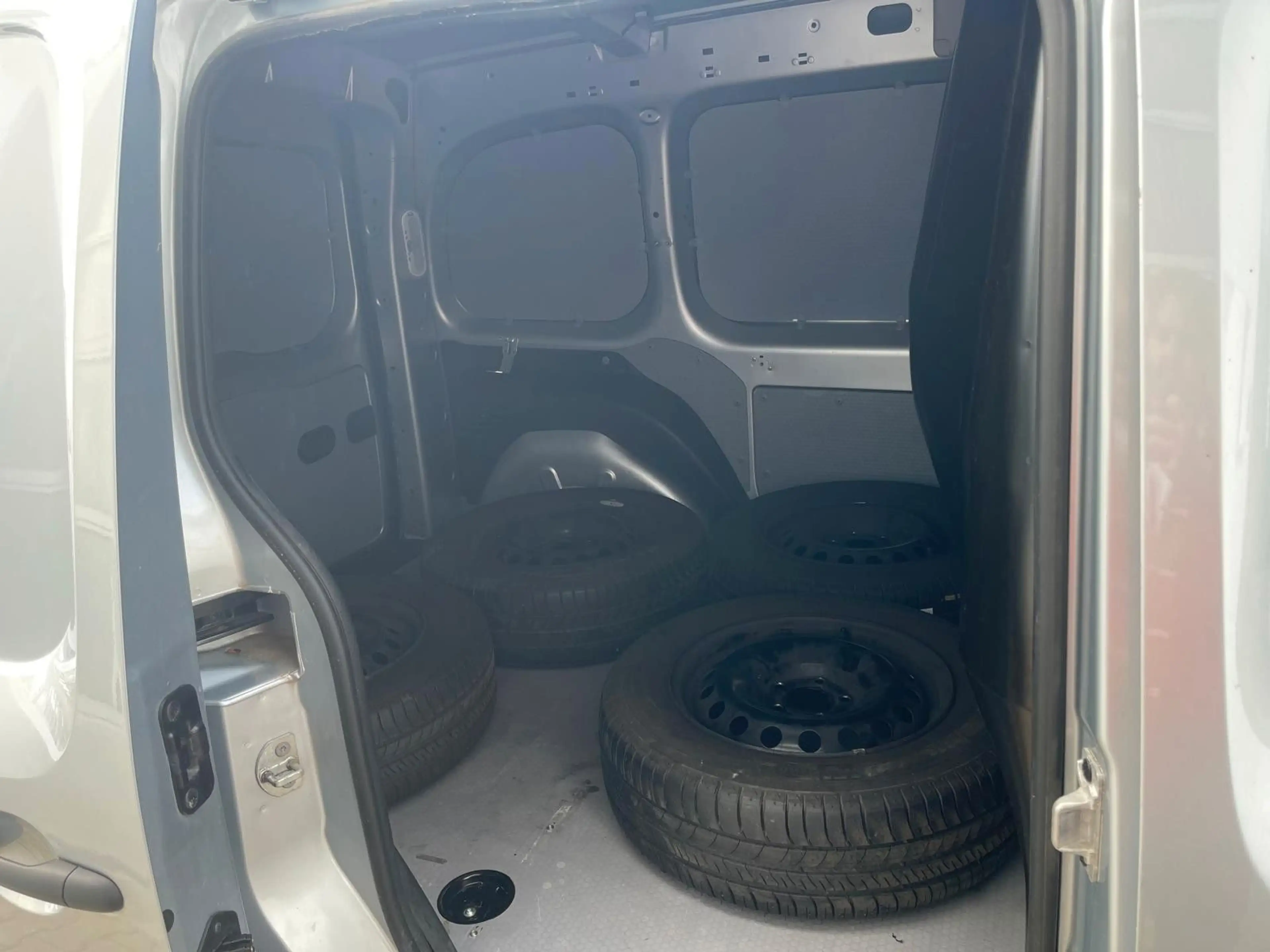 Mercedes-Benz Citan Kasten CDI lang/1HD/MWST/NAVI/CAM — photo 8