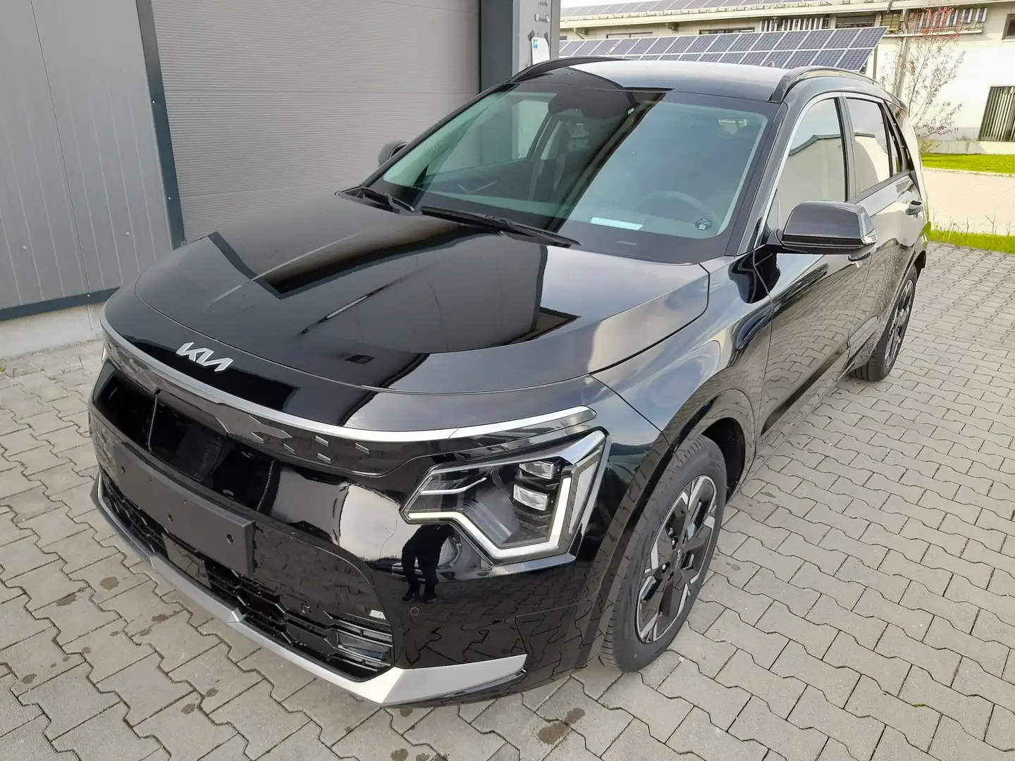 Kia e-Niro EV 64,8kWh Inspiration RF-Kamera Navi Head-Upd Schwarz - 1