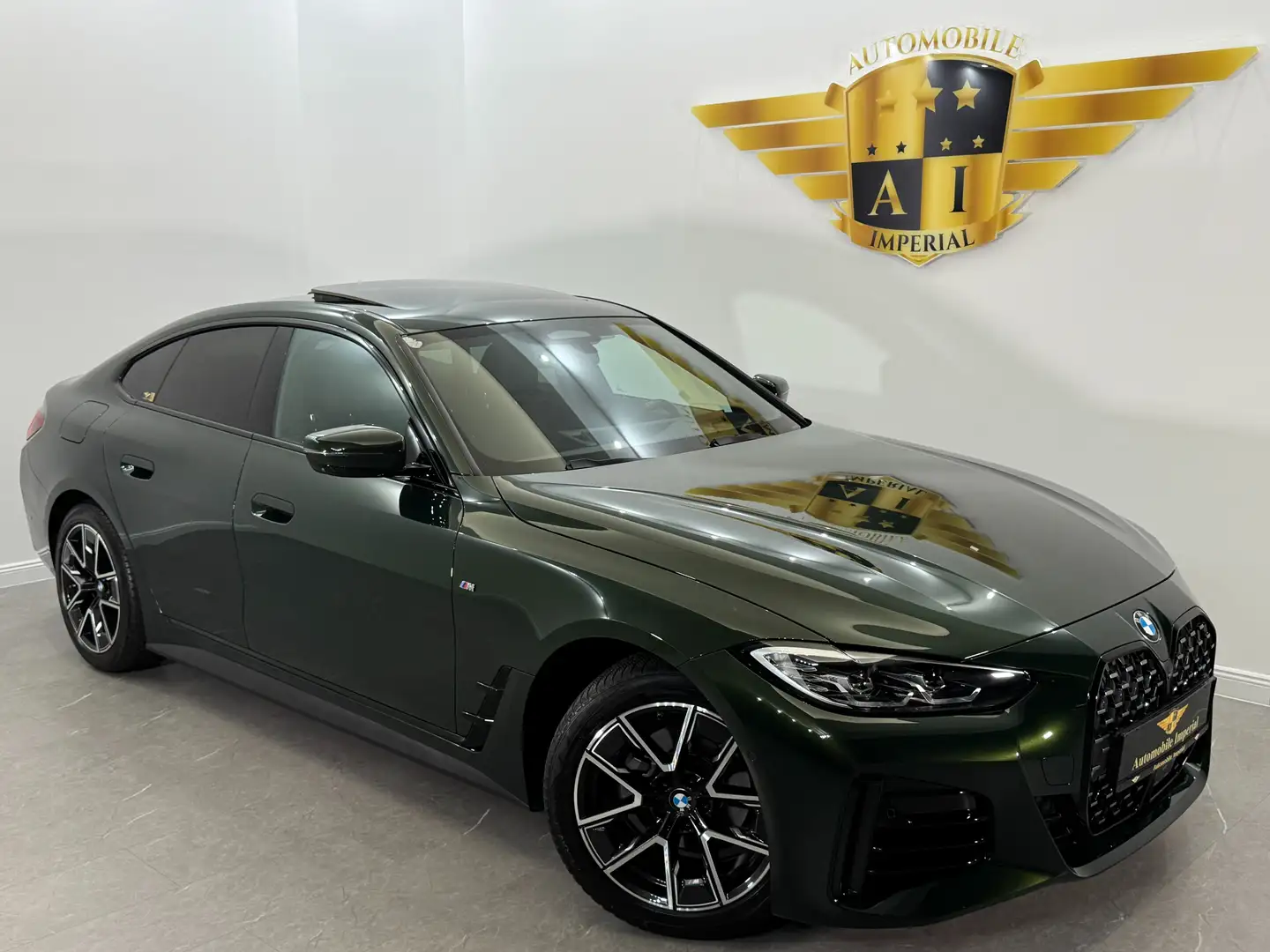 BMW 420 i Gran Coupe Aut. // M-PAKET // PANO // HEAD-UP // Grün - 1