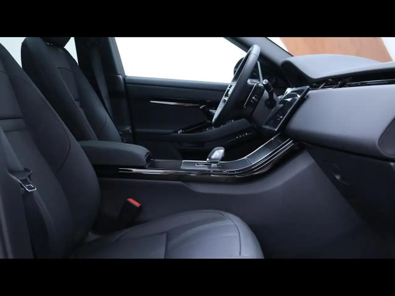 Land Rover Range Rover Evoque 2026 — фото 11