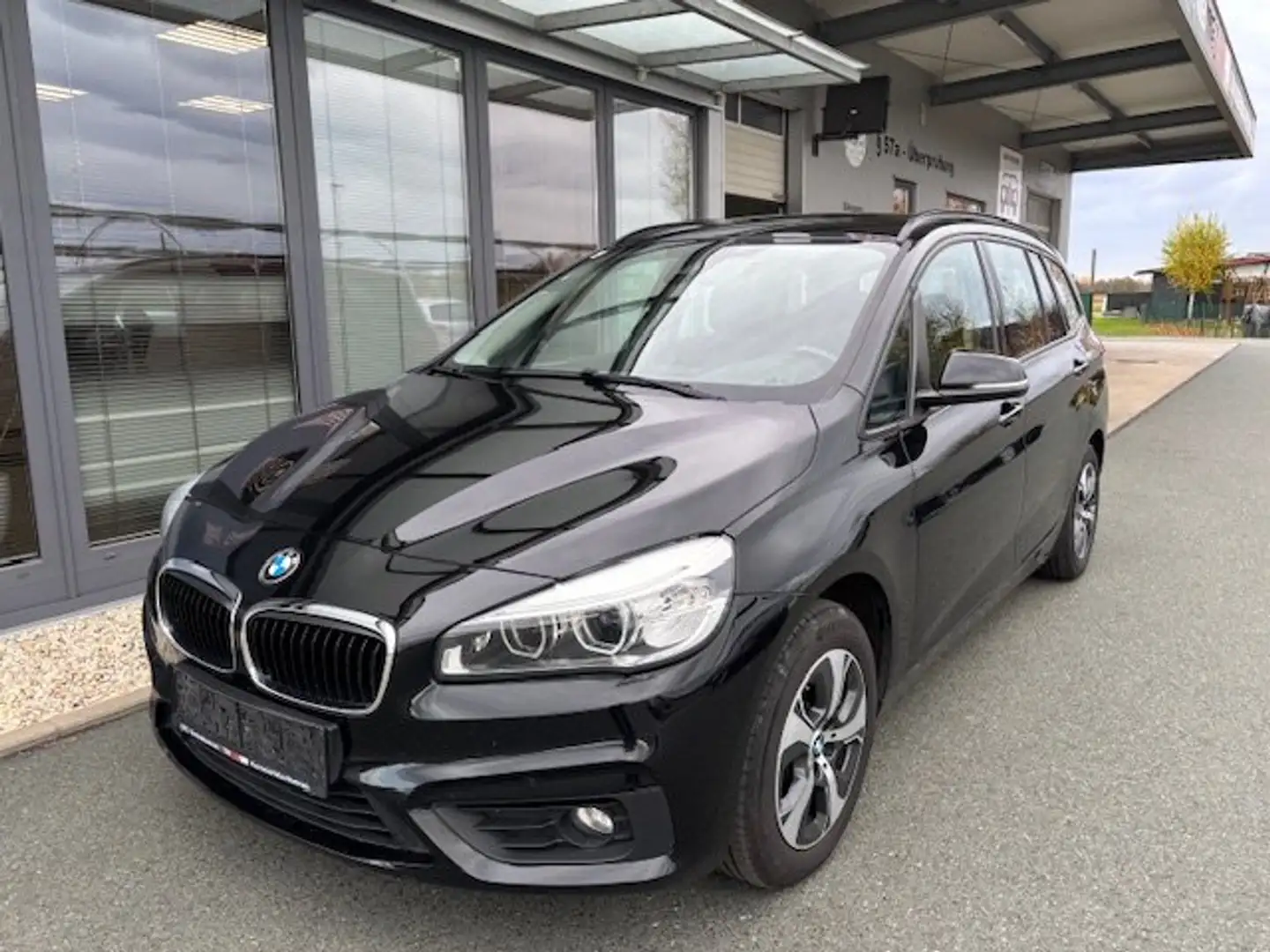 BMW 216 216 d Schwarz - 1