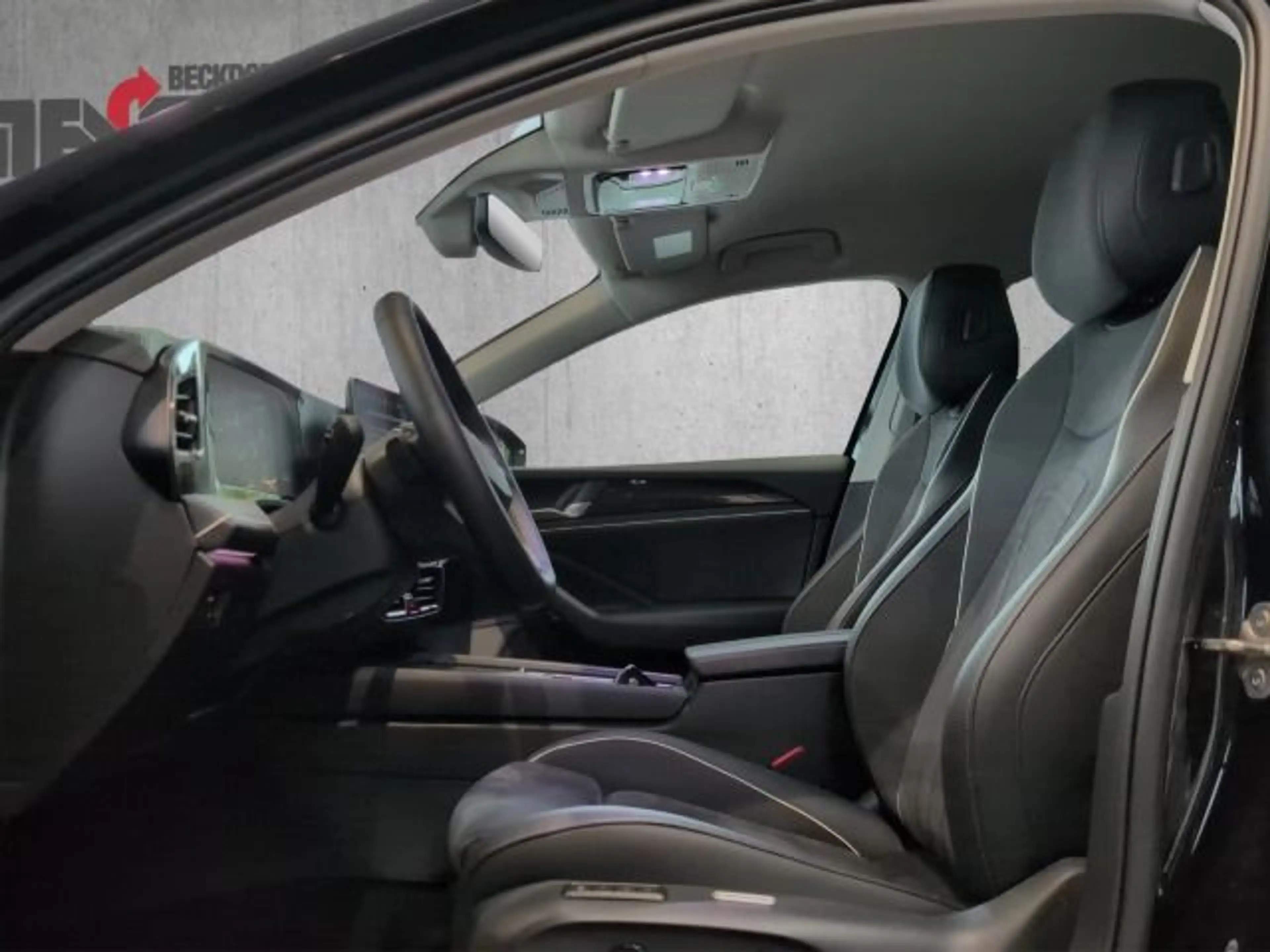 Volkswagen Passat Variant Passat Business 1.5 eTSI DSG — photo 9