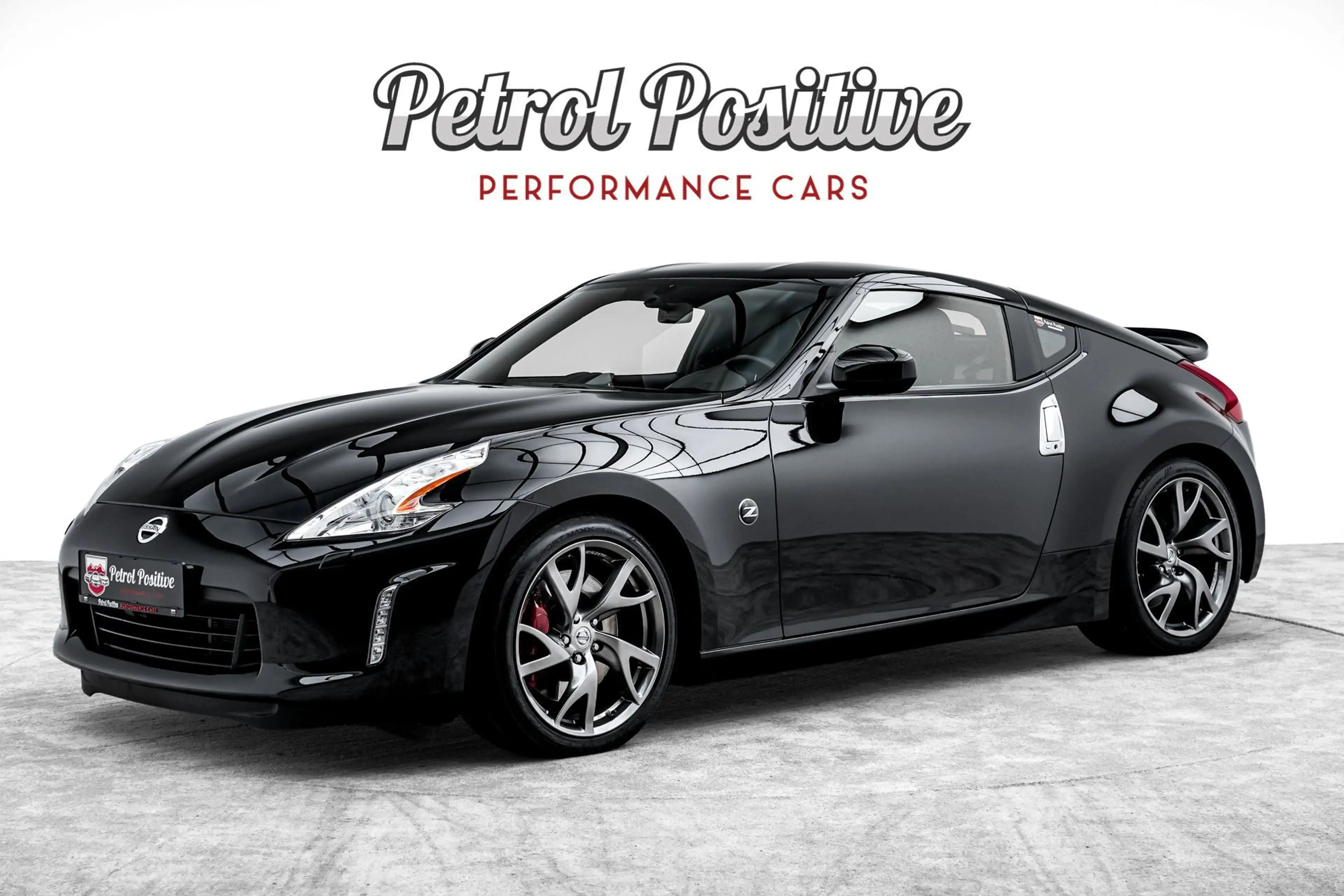 Nissan 370Z 370 Z Pack Facelift / Schalter / TOP