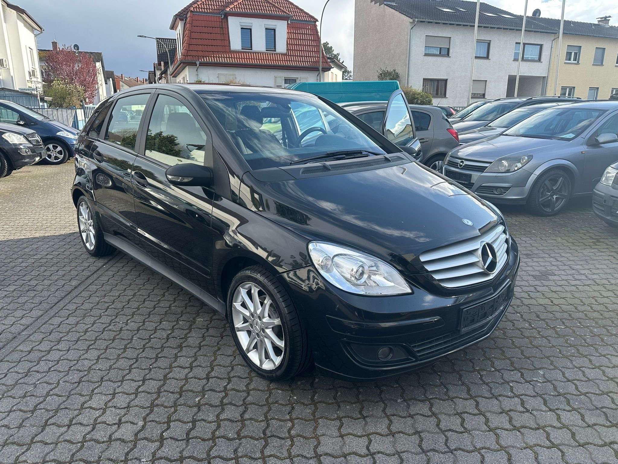 Second hand Mercedes Benz B-Class 170