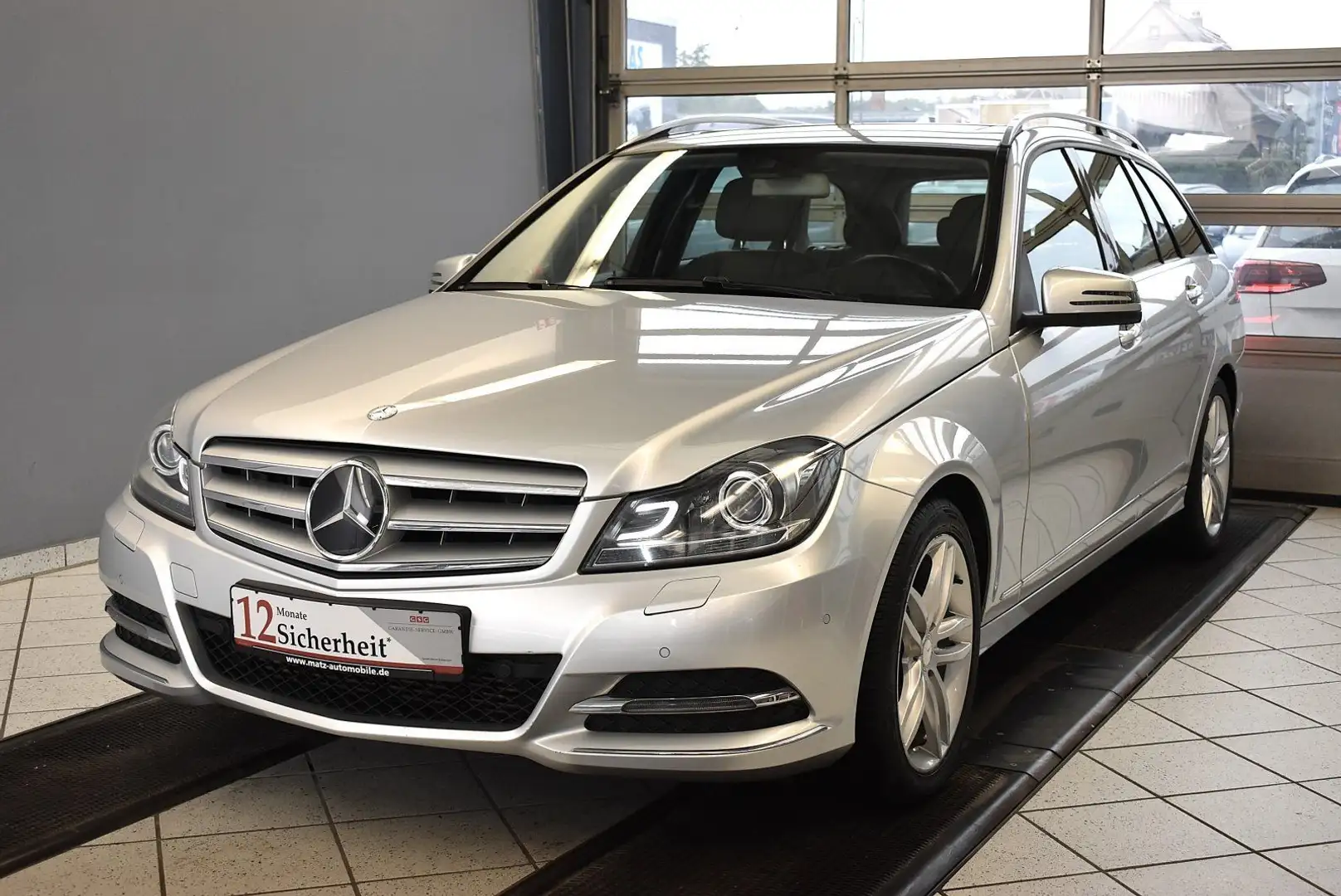 Mercedes-Benz C 200 CGI Elegance Automatik*Navi Silber - 1