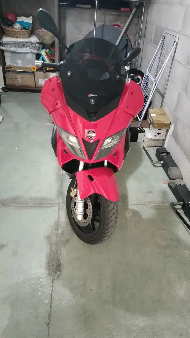 Gilera Nexus 500 Красный - 1