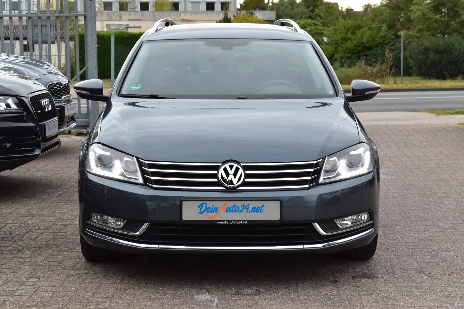 Volkswagen Passat Variant Comfortline 2.Hd|Bi-Xenon|Kamera Gris - 2