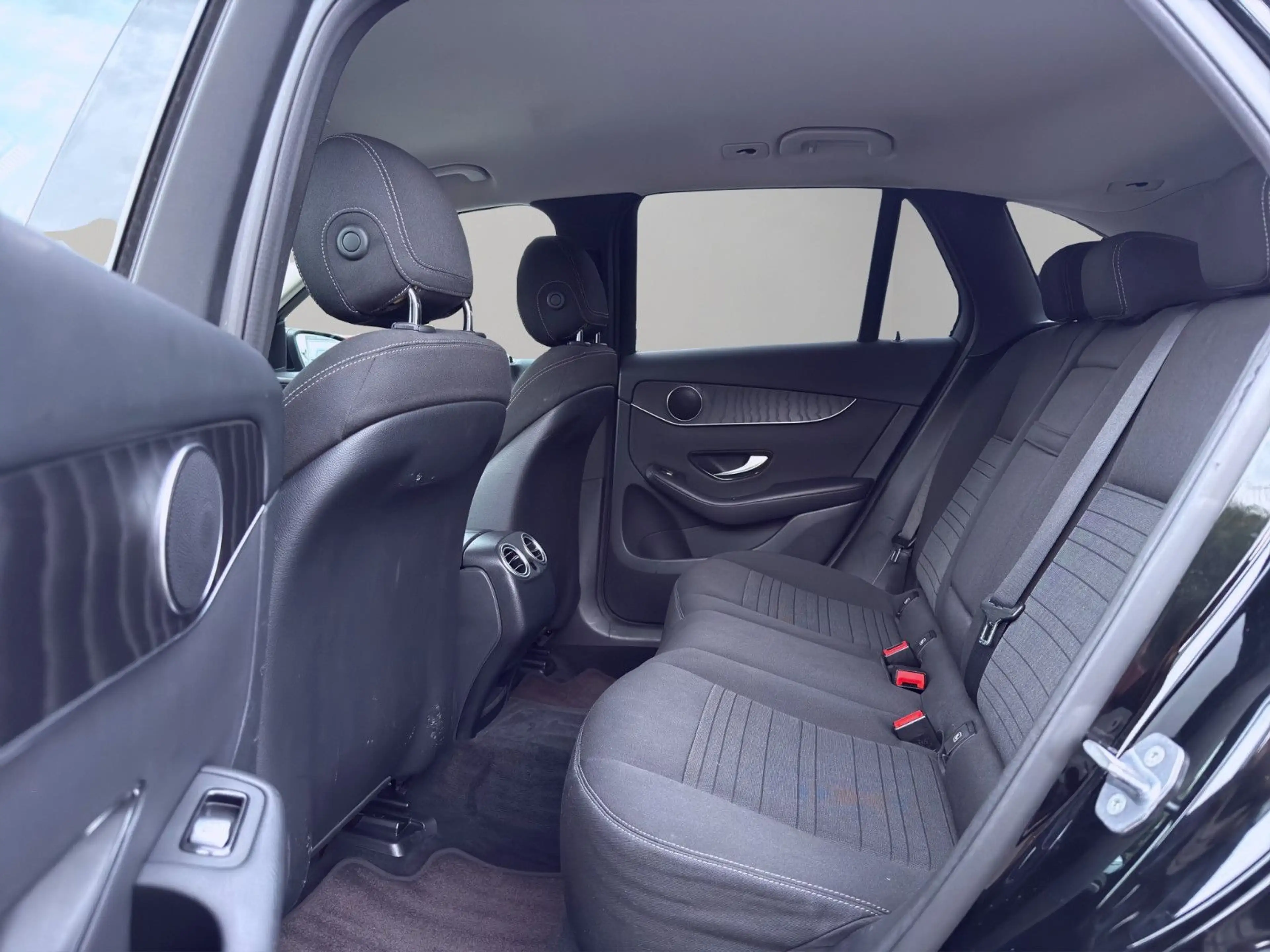 Mercedes-Benz GLC 220 d 9G 4Matic NAVI DISTR SPUR TOTW NIGHT — photo 11