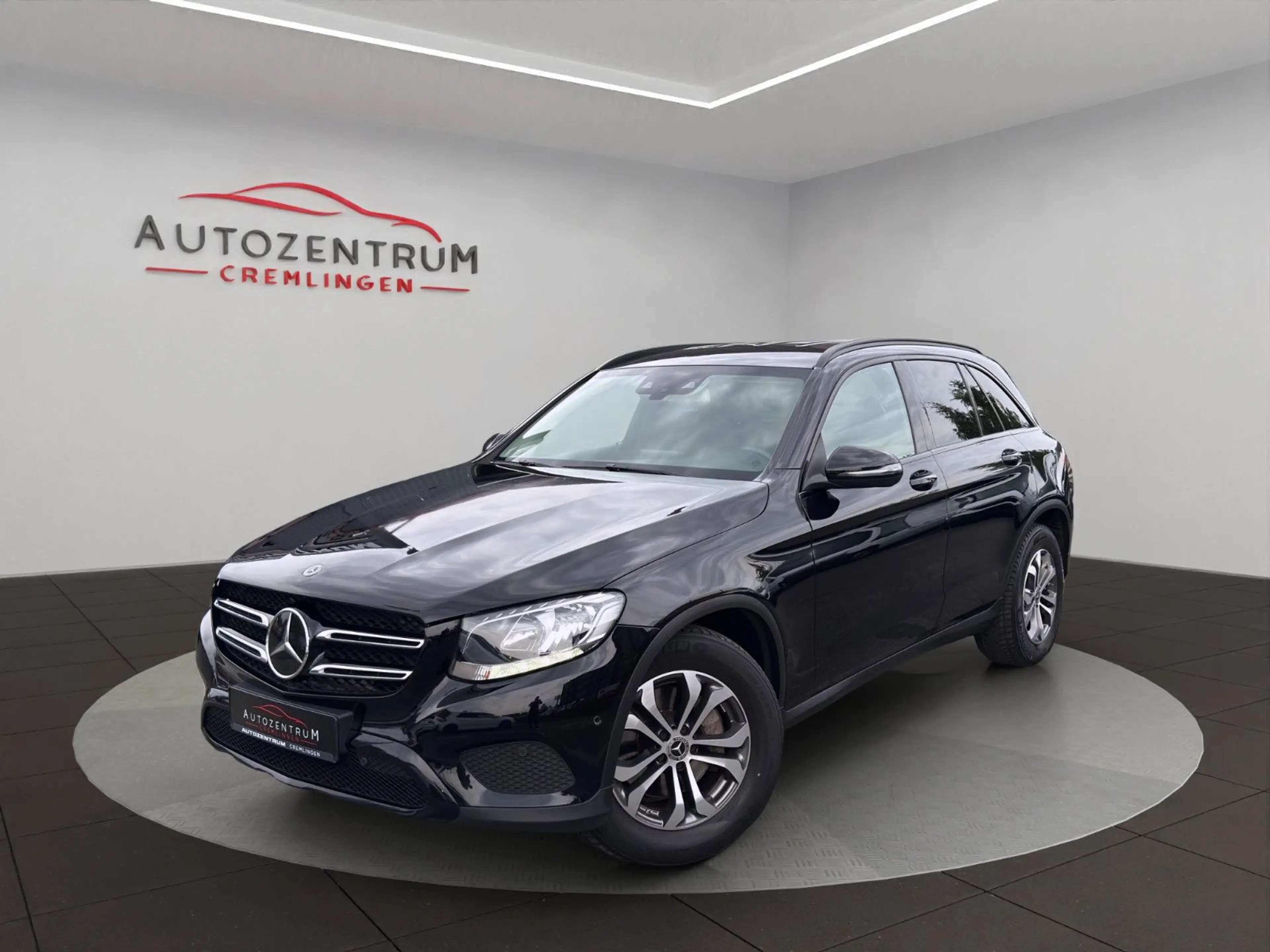 Mercedes-Benz GLC 220 d 9G 4Matic NAVI DISTR SPUR TOTW NIGHT
