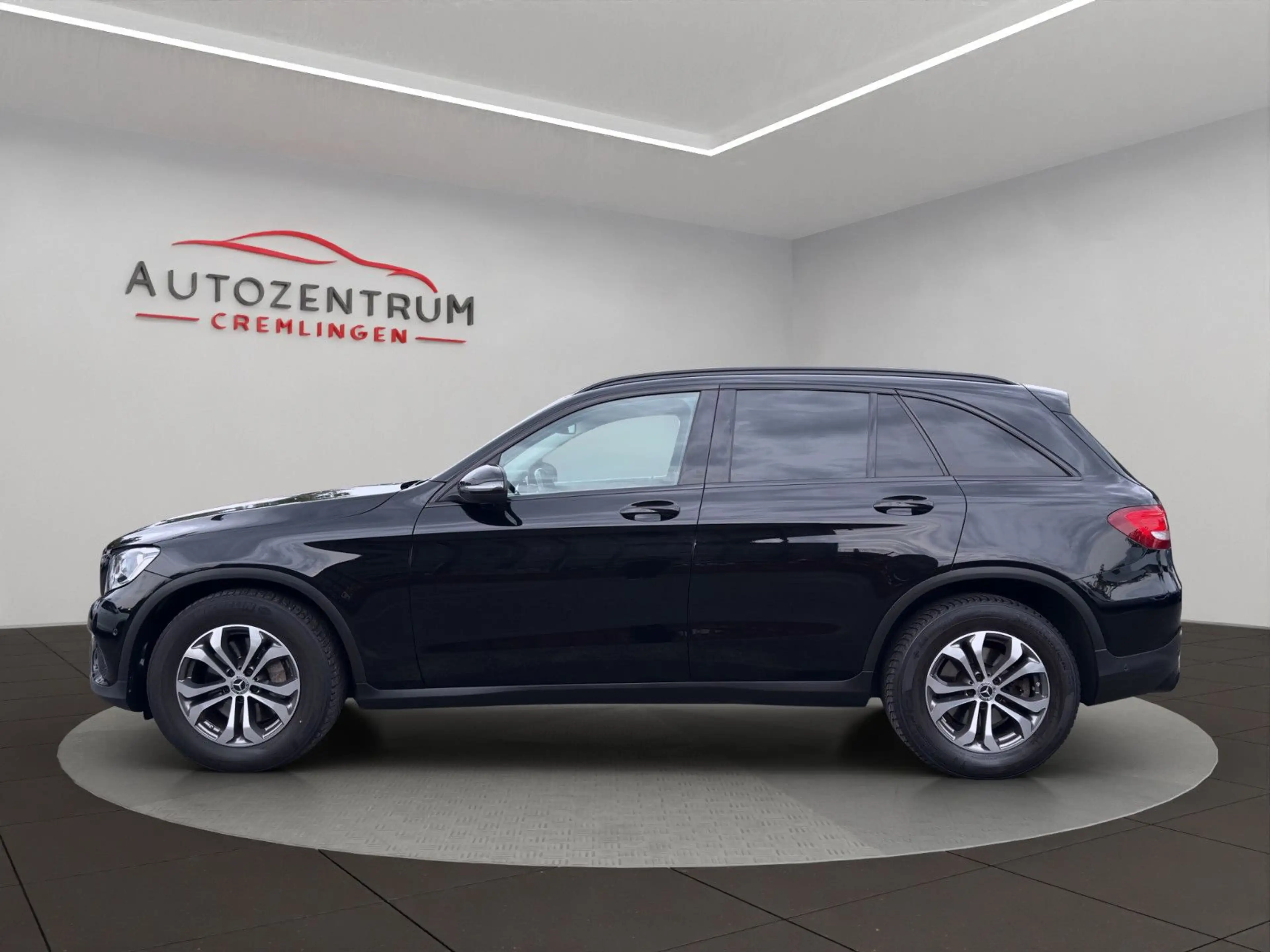 Mercedes-Benz GLC 220 d 9G 4Matic NAVI DISTR SPUR TOTW NIGHT — photo 8