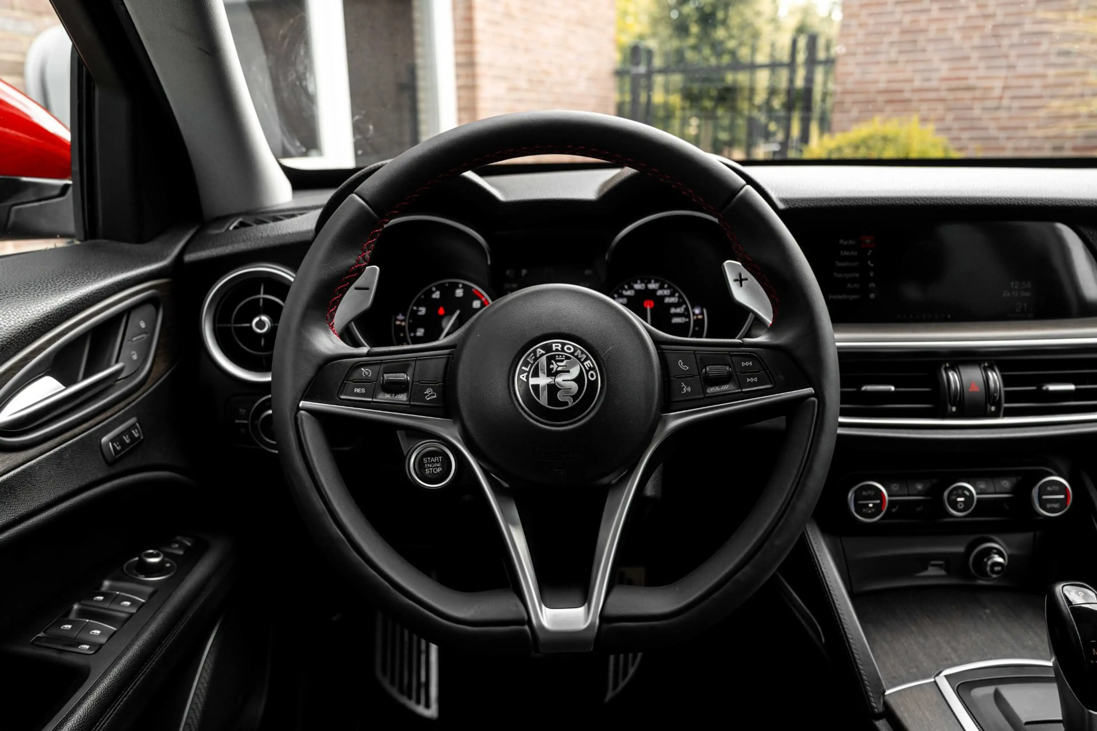 Alfa Romeo Stelvio 2.0 T AWD Veloce 280 PK Aut. Pano Stoel/Stuurverw. — photo 18