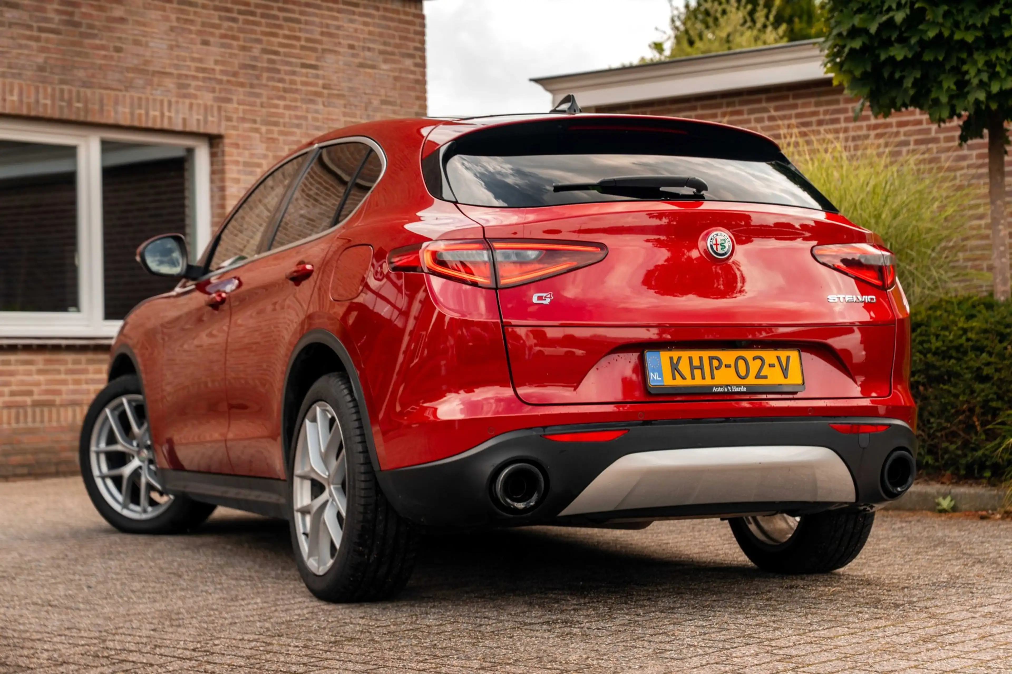 Alfa Romeo Stelvio 2.0 T AWD Veloce 280 PK Aut. Pano Stoel/Stuurverw. — photo 2
