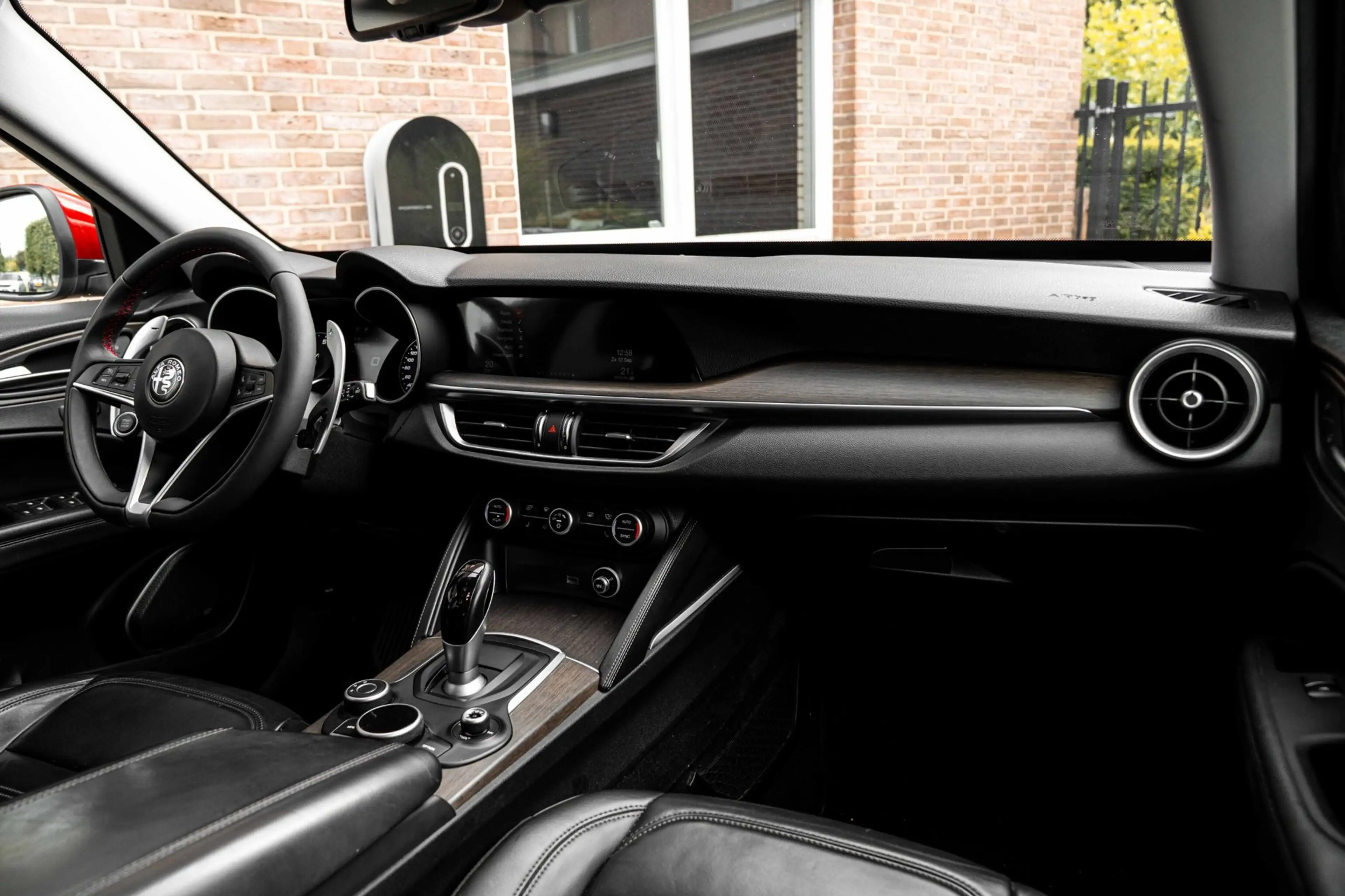 Alfa Romeo Stelvio 2.0 T AWD Veloce 280 PK Aut. Pano Stoel/Stuurverw. — photo 16