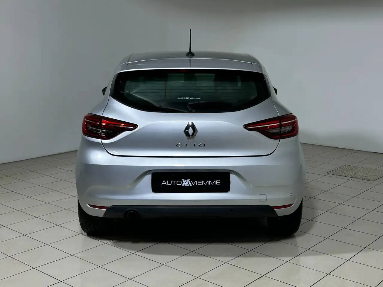 Renault Clio Business 1.5 100cv + Lane assist 4