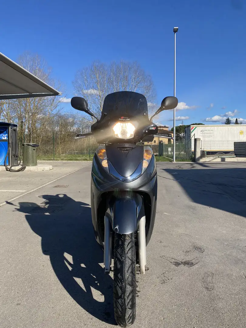 Honda SH 300 - 1