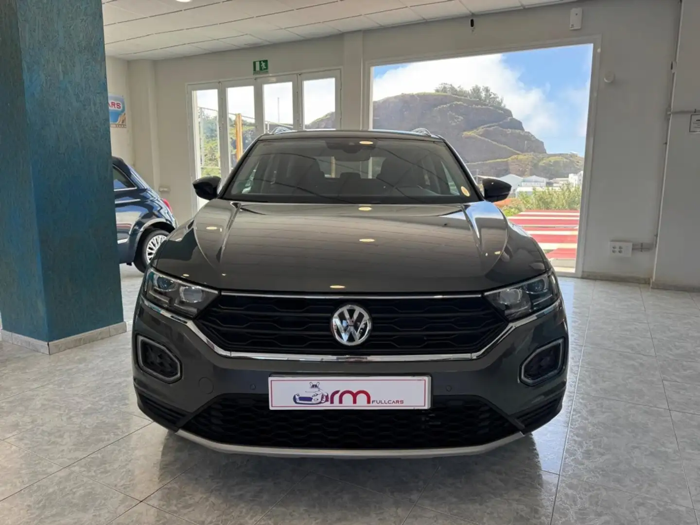Volkswagen T-Roc 1.5 TSI Advance Style DSG7 Gris - 2