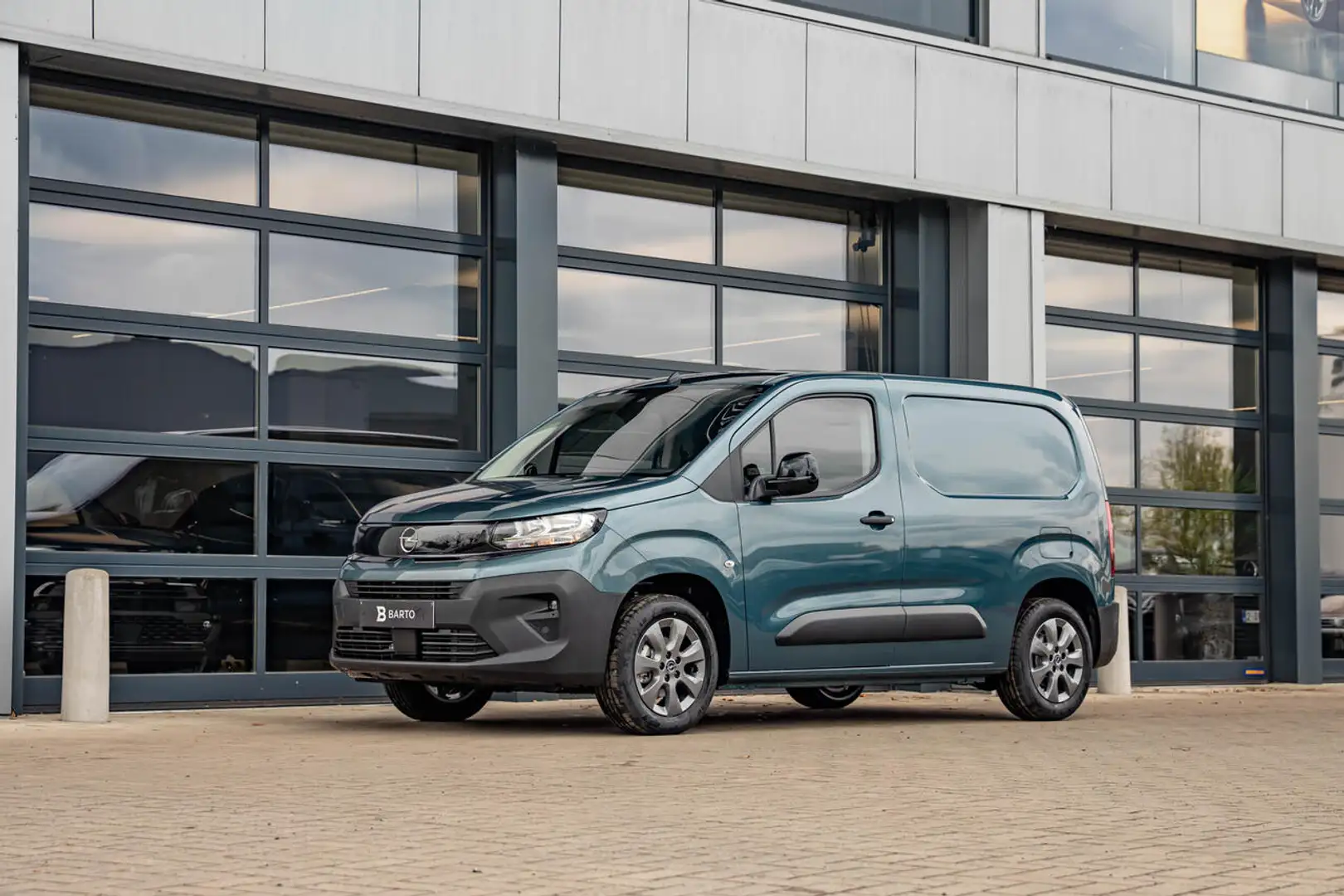 Opel Combo 1.5 D  | L1H1  | 3zit  | WinterP.  | Camera  | ... Blauw - 2