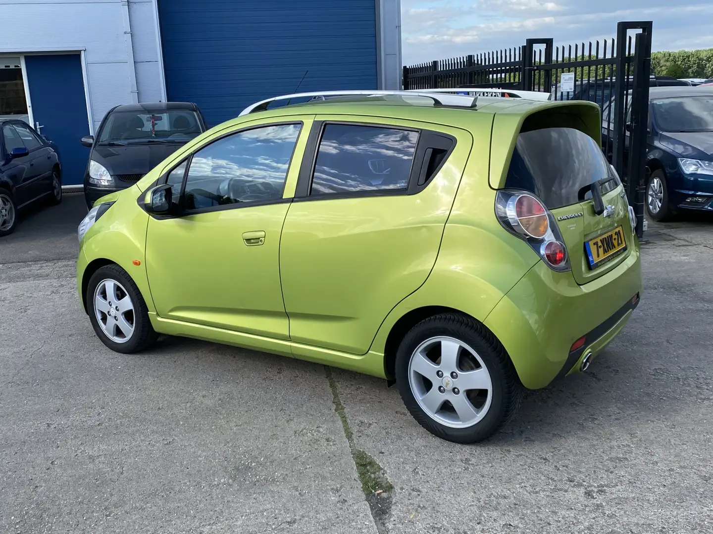 Chevrolet Spark 1.2 16V LT SPORT, LPG-G3, AIRCO(CLIMA), NIEUWE KOP Groen - 2
