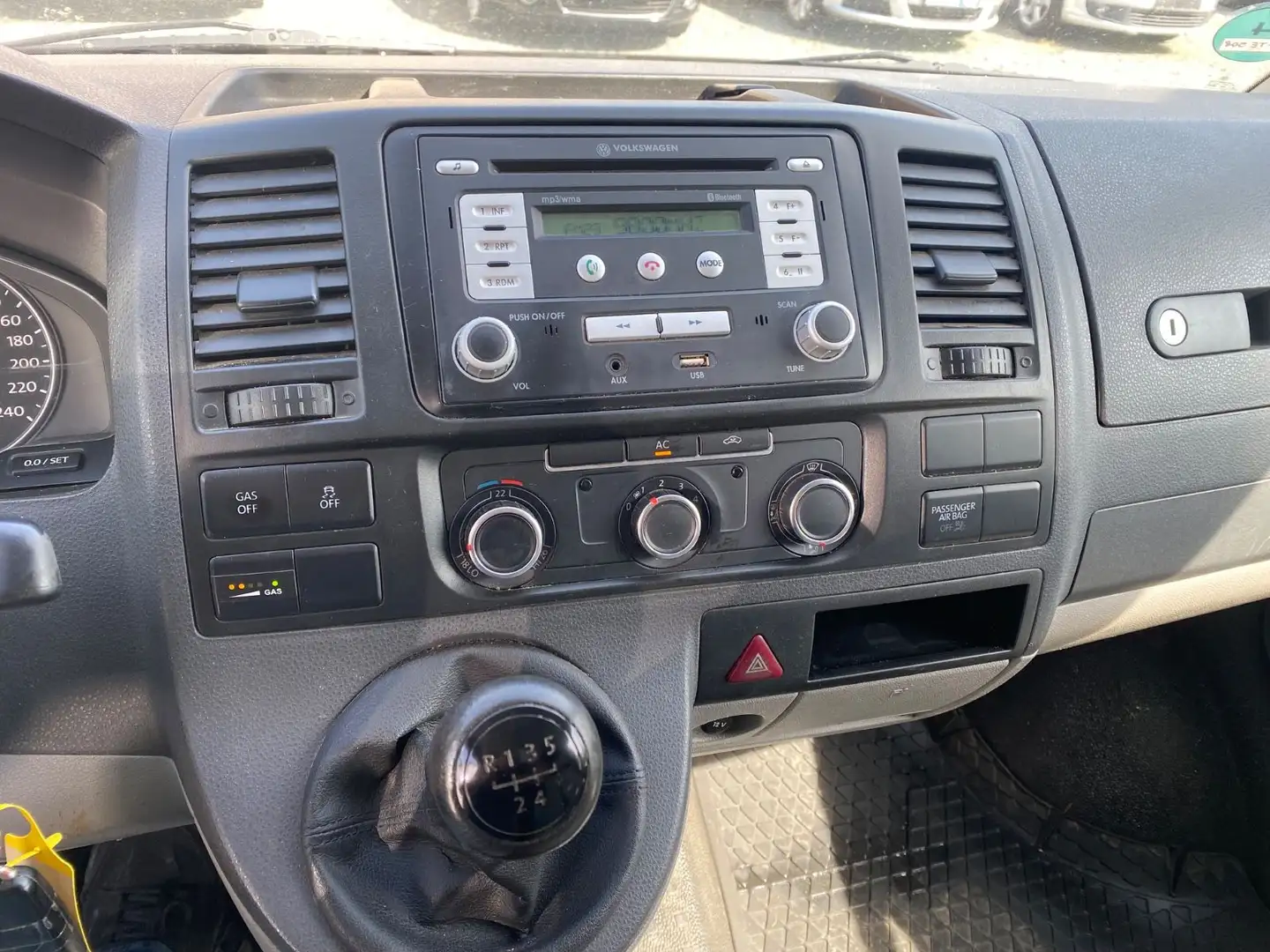 Volkswagen T5 Transporter Kasten Erdgas Klima PDC Silber - 2