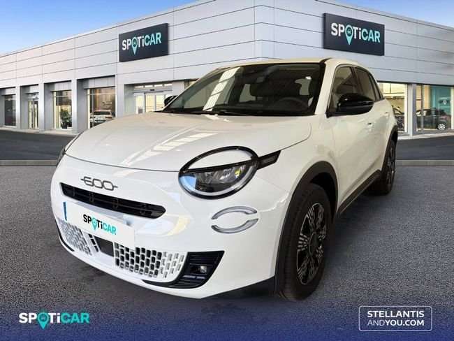 Fiat 600 MHEV 1.2 74kW (100CV) DDCT - - foto 1
