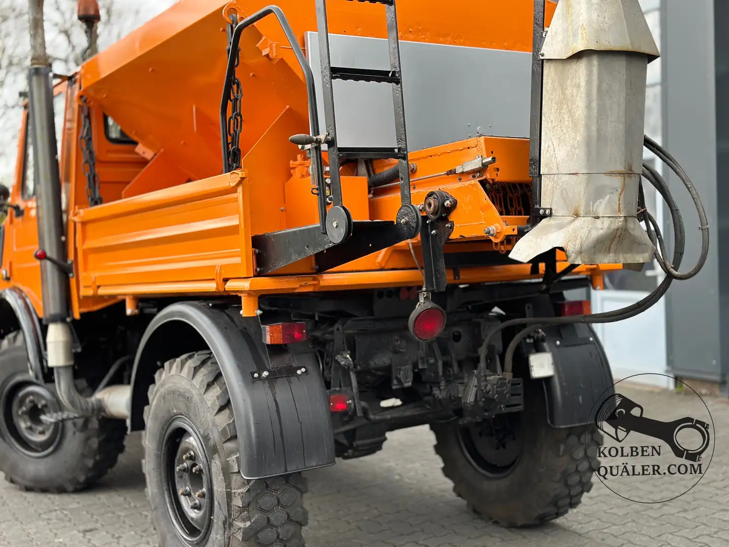 Unimog Unimog 427/10 - HU neu, H Zulassung Naranja - 2