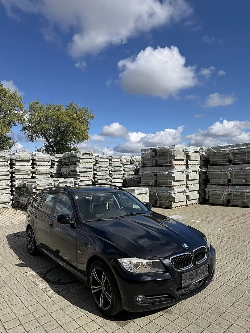 BMW 318 d Touring Österreich-Paket Schwarz - 2