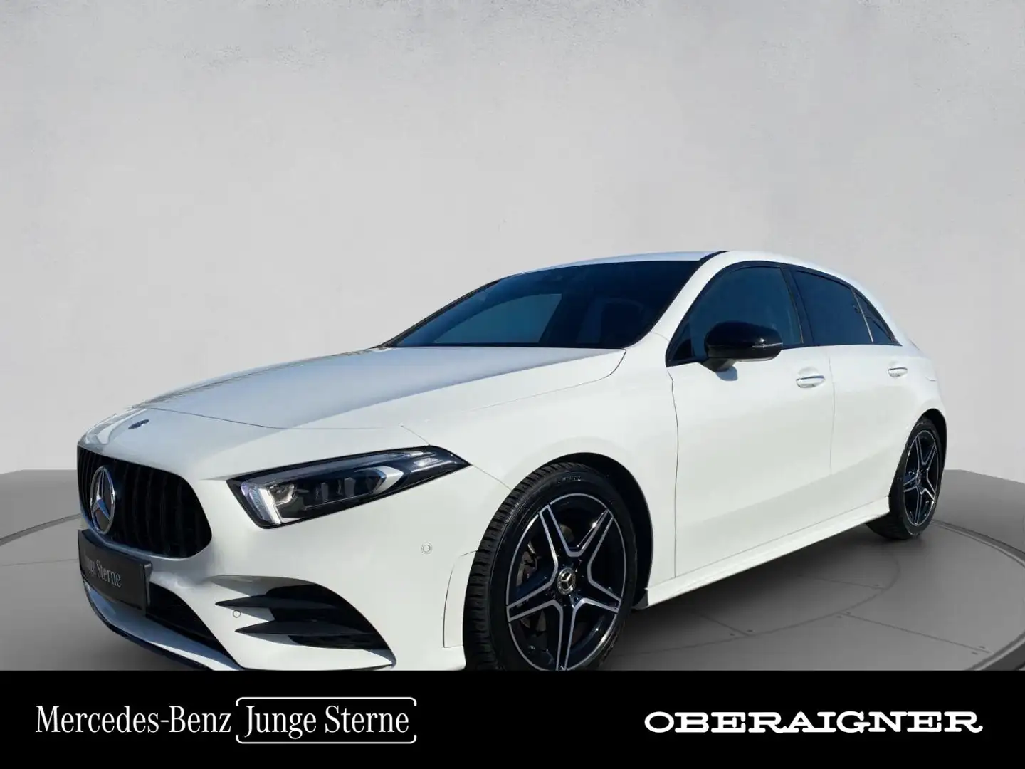Mercedes-Benz A 200 d Kompaktlimousine AMG Line Shz Distr Ambi Weiß - 1
