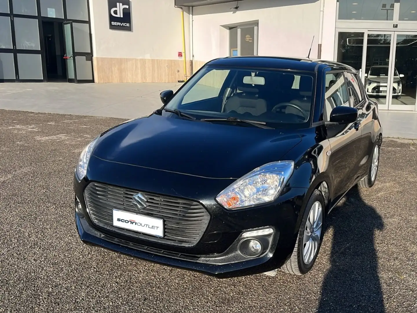 Suzuki Swift 1.2 dualjet Easy 2wd my19 Nero - 1