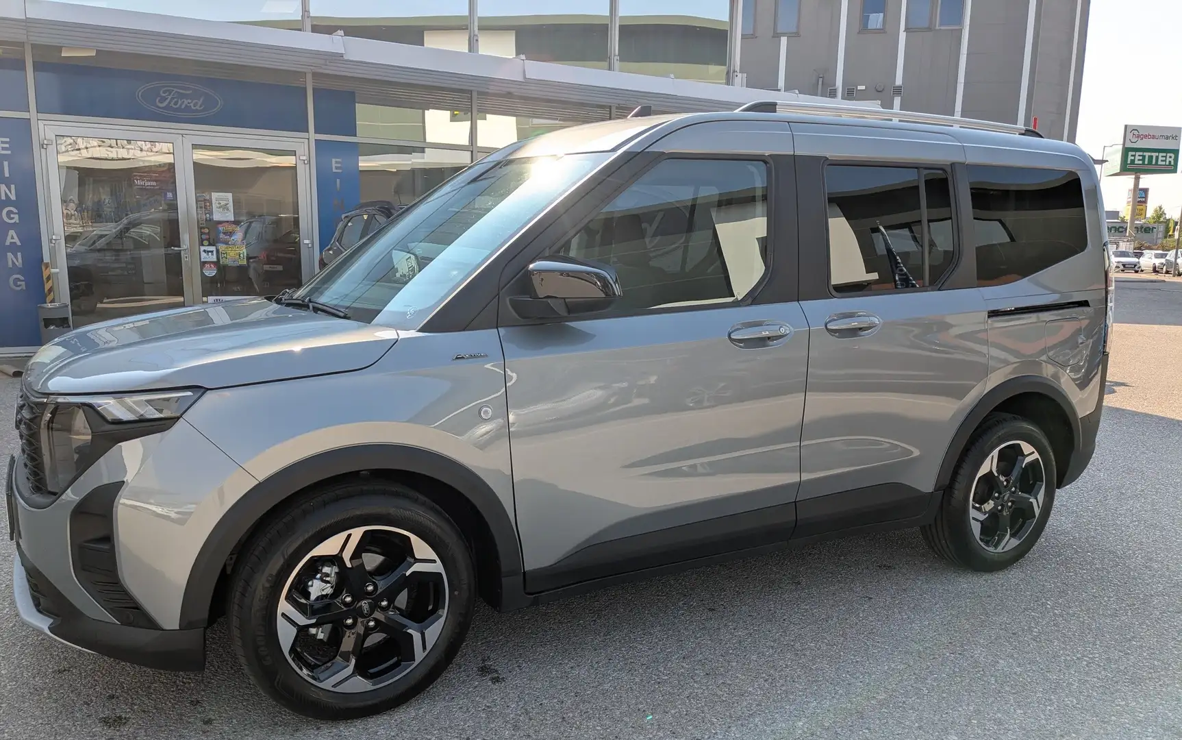 Ford Tourneo Courier Active Grau - 2