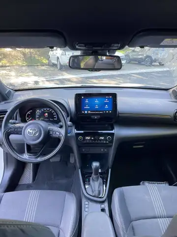 Toyota Yaris Cross view 11