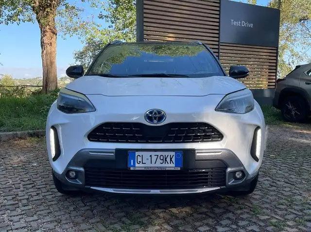 Toyota Yaris Cross view 8