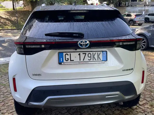 Toyota Yaris Cross view 4