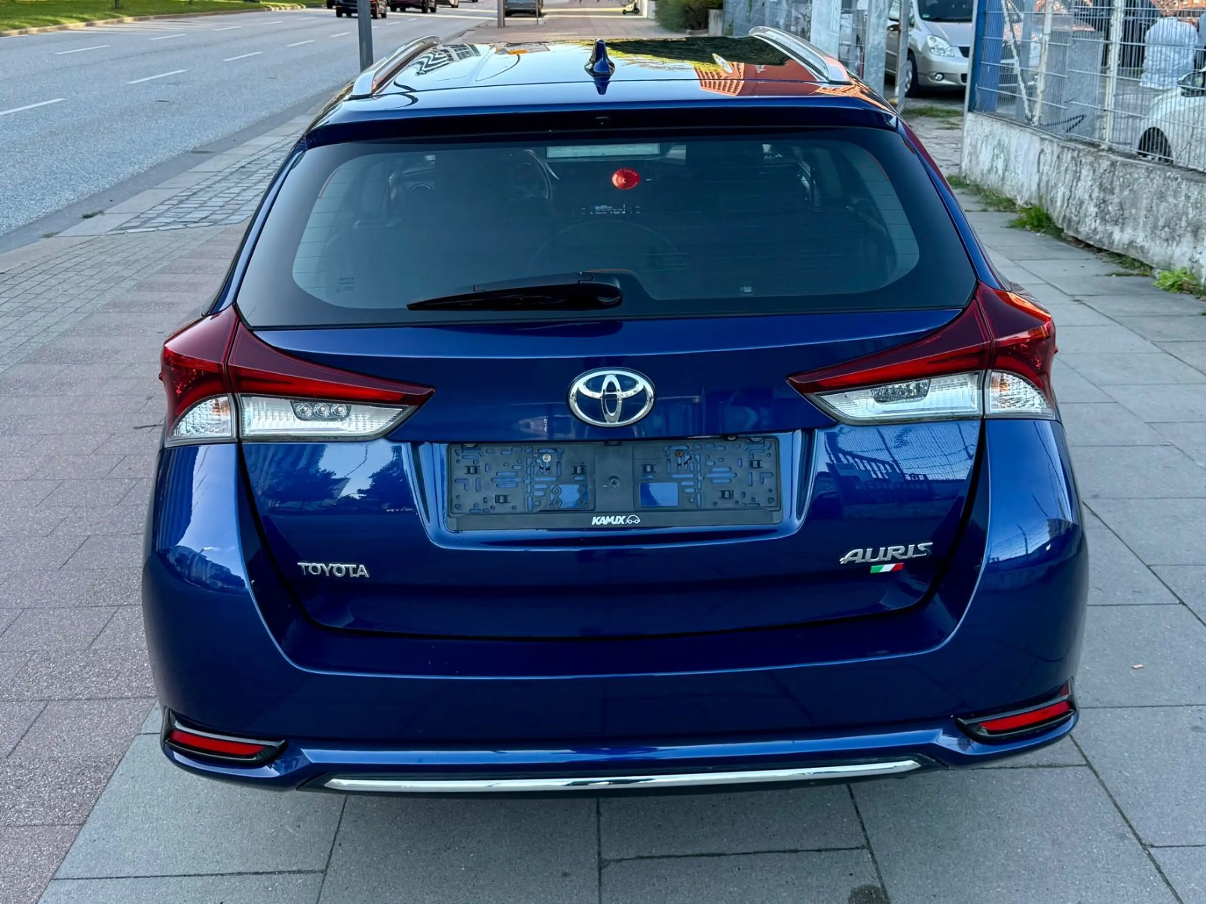 Toyota Auris Touring Sports Comfort * TÜV NEU — photo 11