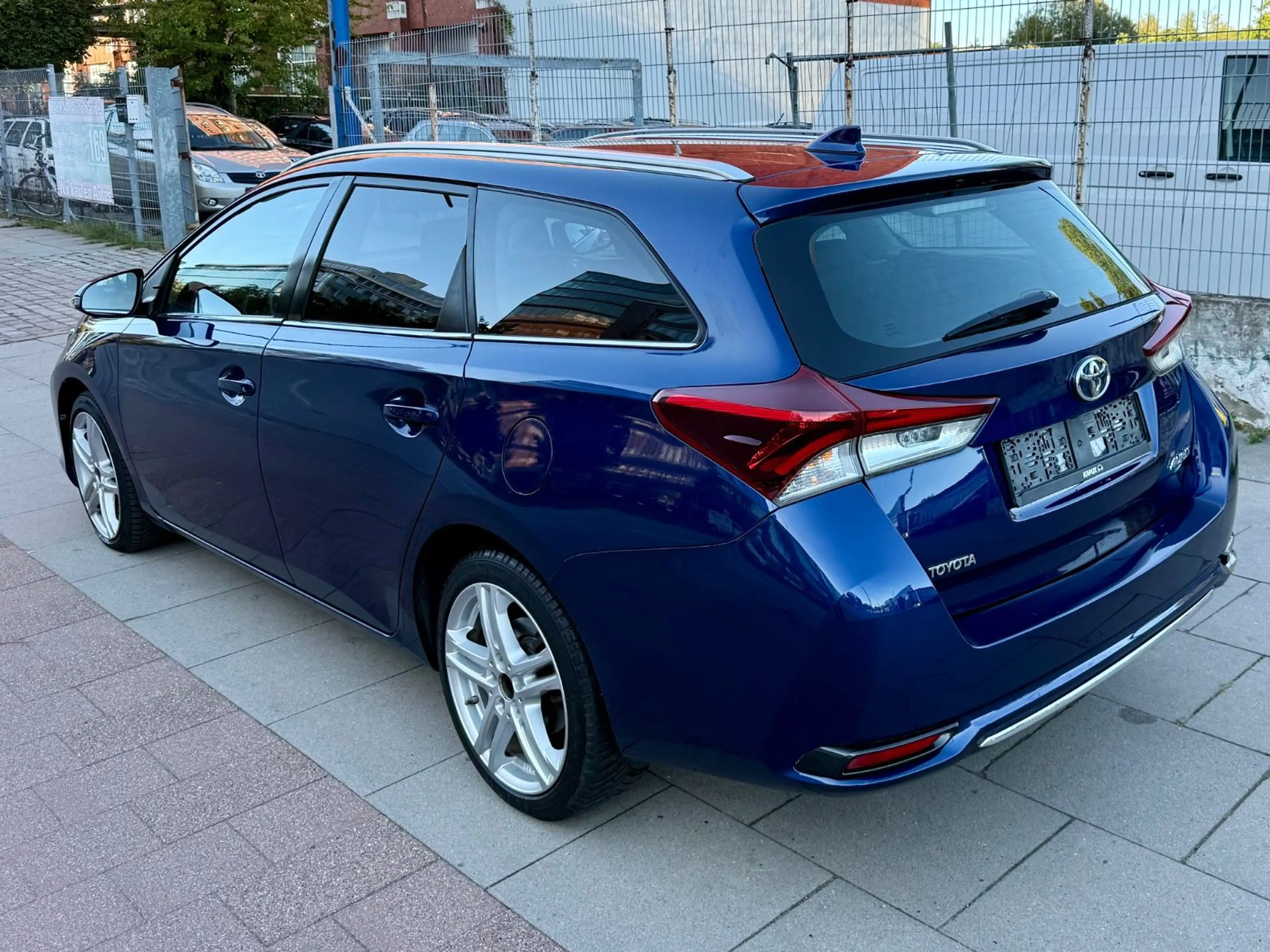 Toyota Auris Touring Sports Comfort * TÜV NEU — photo 8
