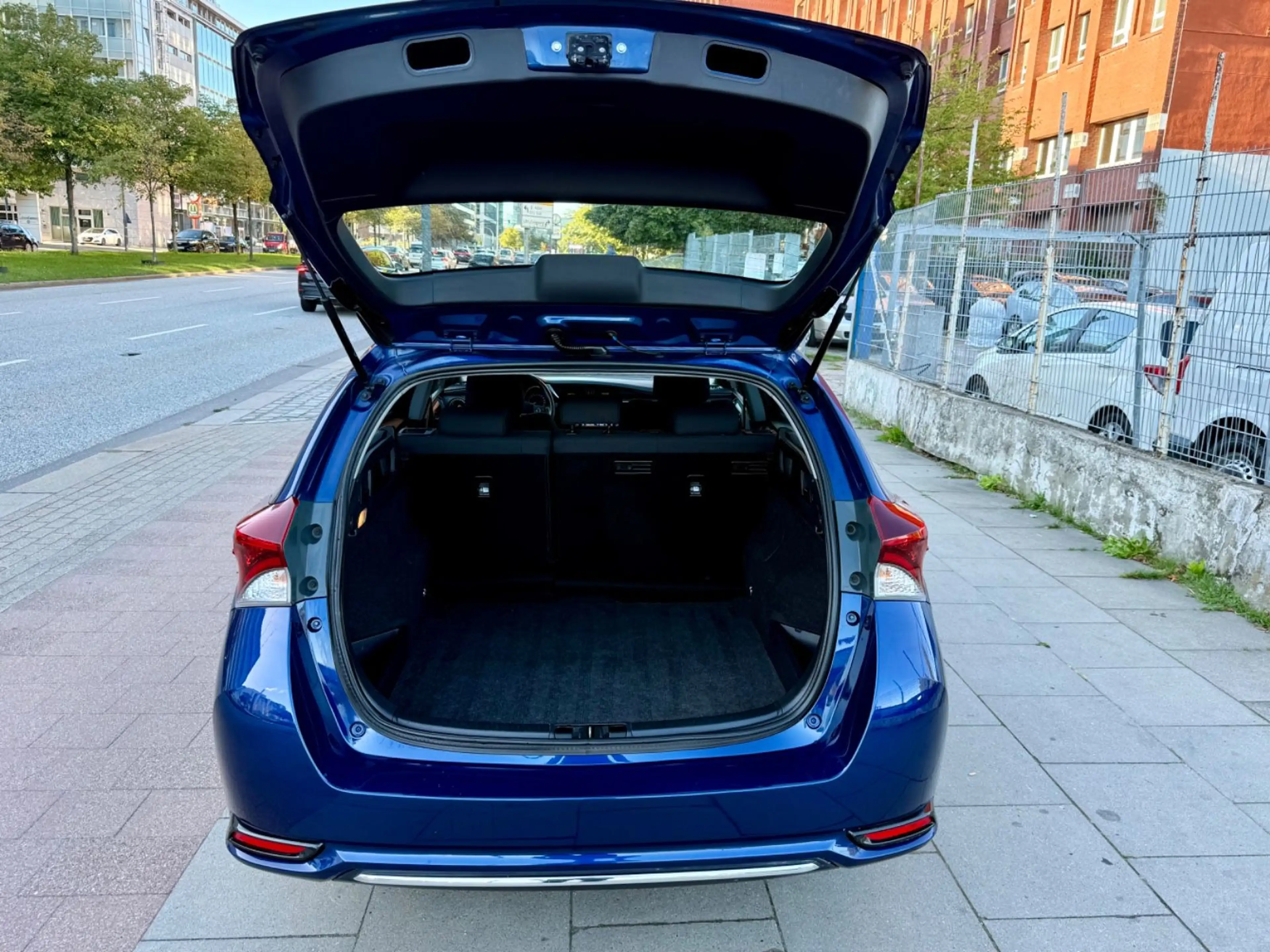 Toyota Auris Touring Sports Comfort * TÜV NEU — photo 12