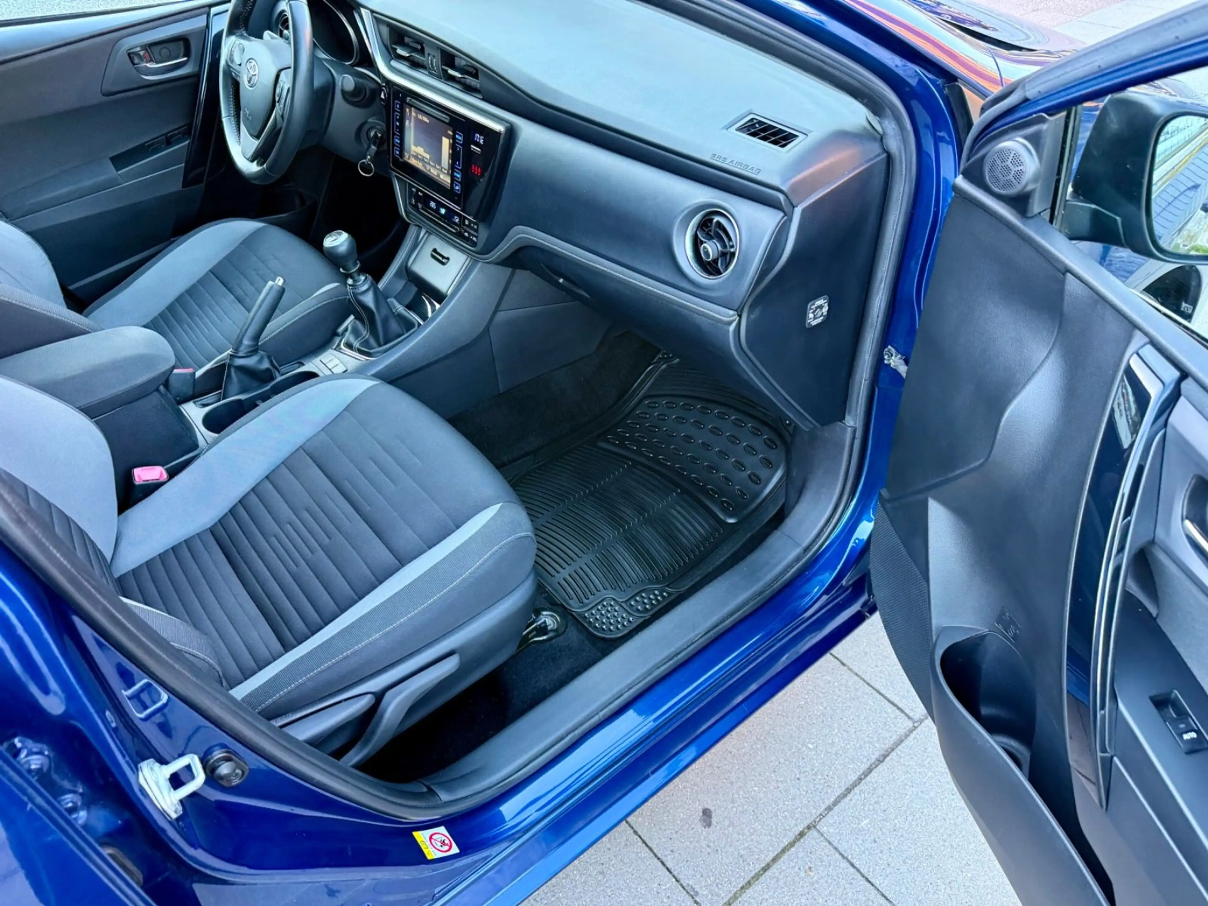 Toyota Auris Touring Sports Comfort * TÜV NEU — photo 15