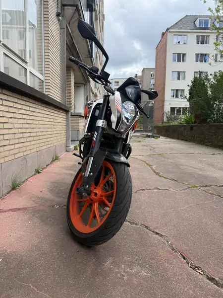 KTM 390 DUKE - foto 2