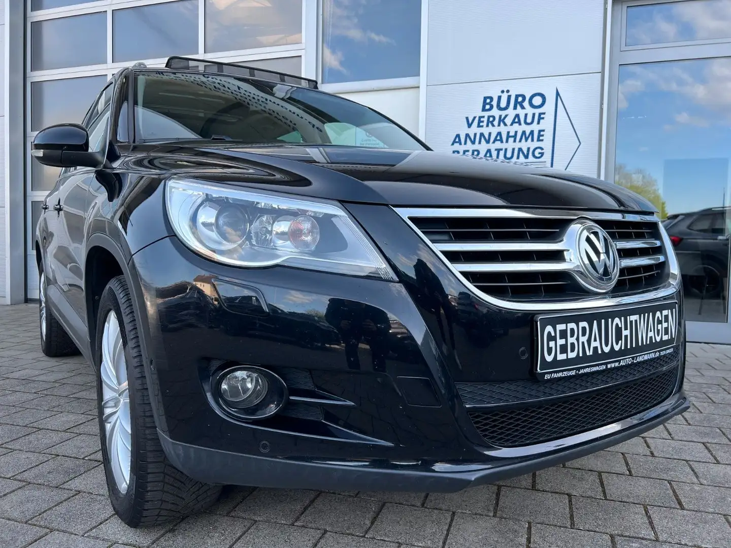 Volkswagen Tiguan 2.0TDI 4M "Sport" LEDER PANO KAM AHK 18" Czarny - 1