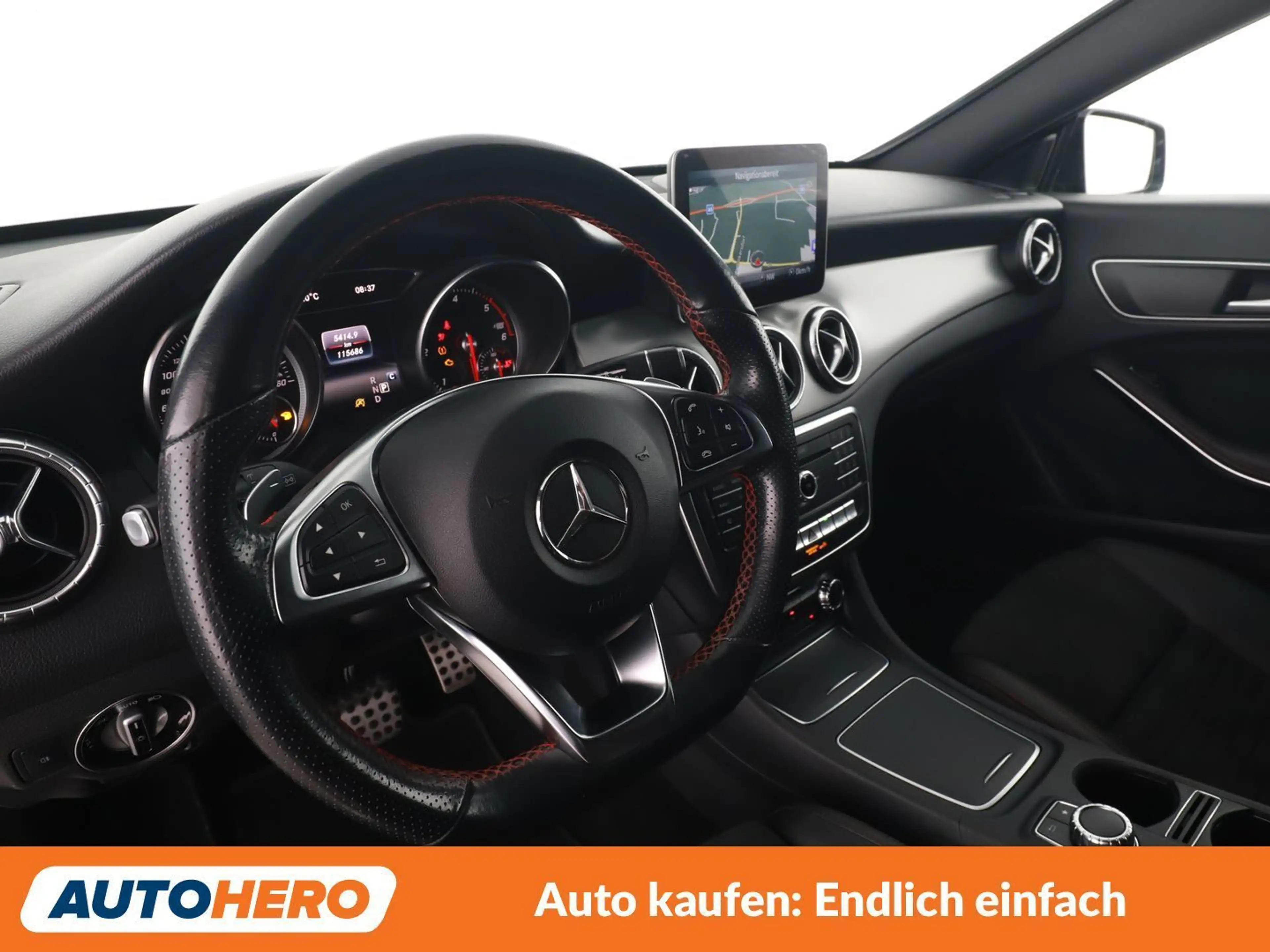 Mercedes-Benz CLA 220 CLA 220 d Shooting Brake AMG Line — photo 11