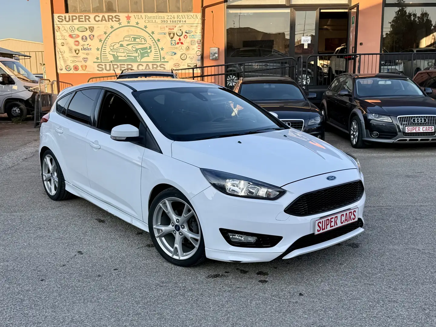 Ford Focus 1.0 GPL 125CV EcoBoost  ST-Line Navigatore Blanc - 1