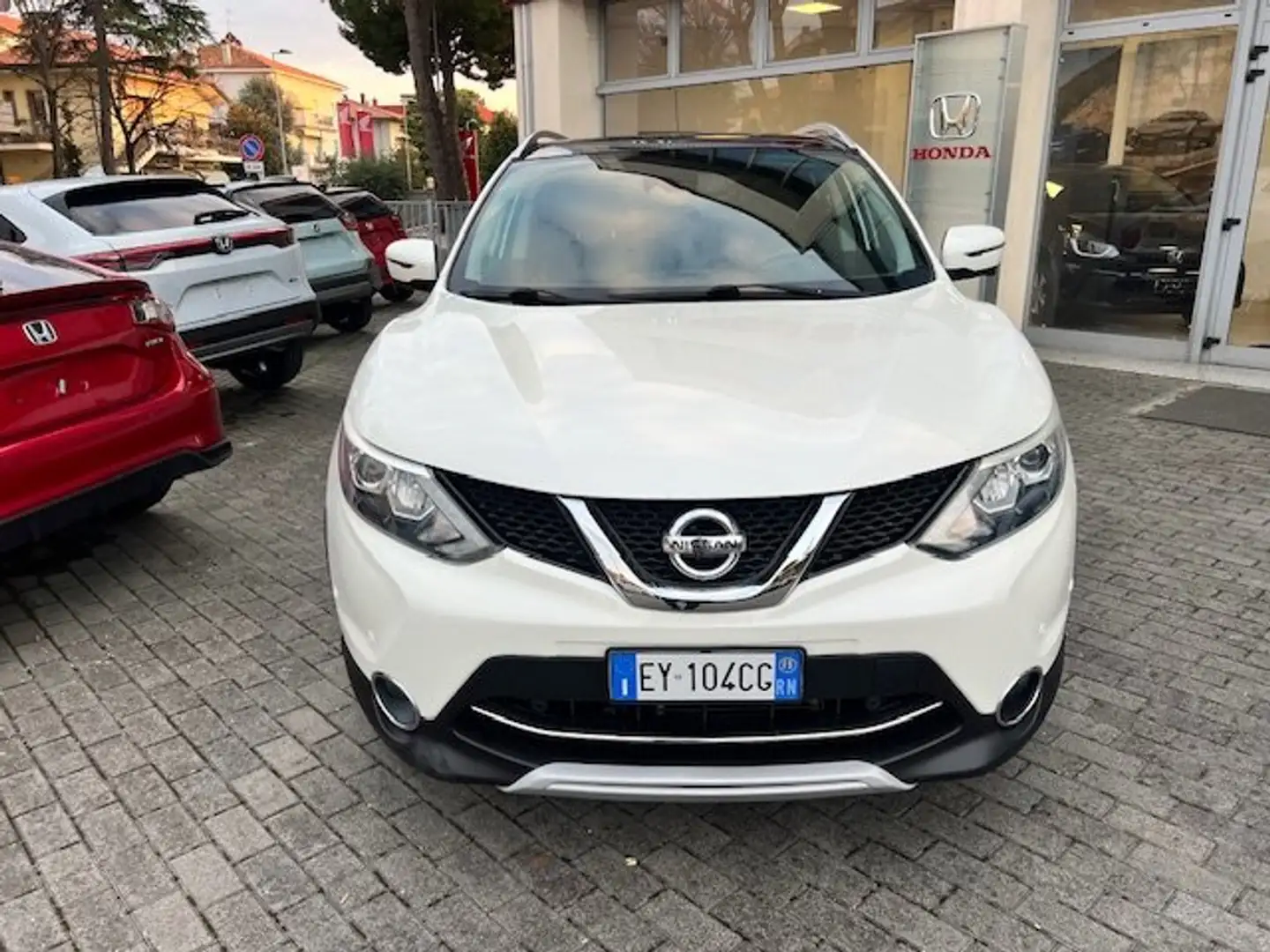 Nissan Qashqai Qashqai 1.6 dci 360 2wd 130cv xtronic Bianco - 2
