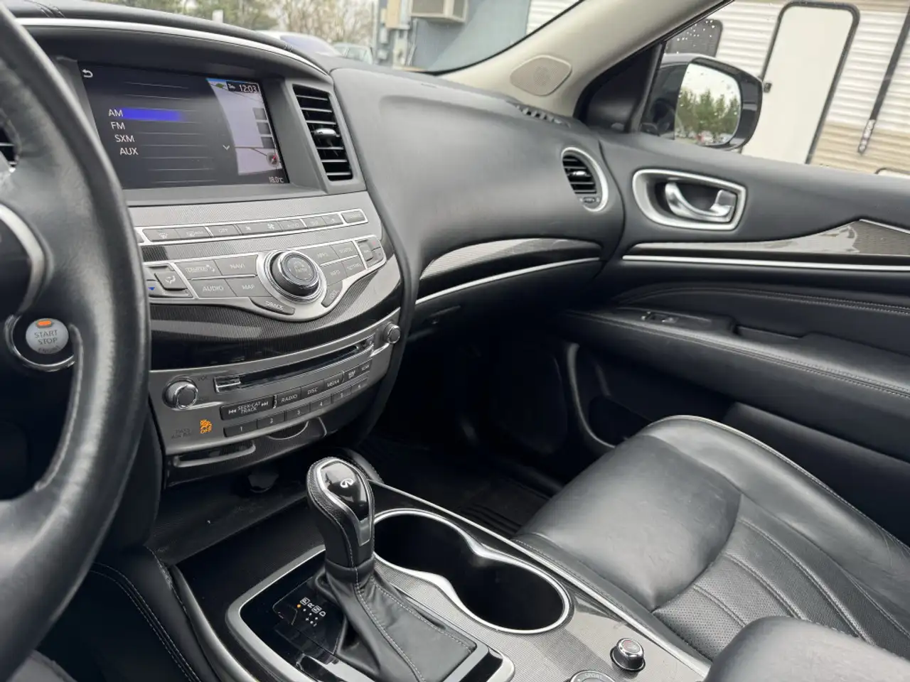 Infiniti QX60 fotografie Infiniti QX60