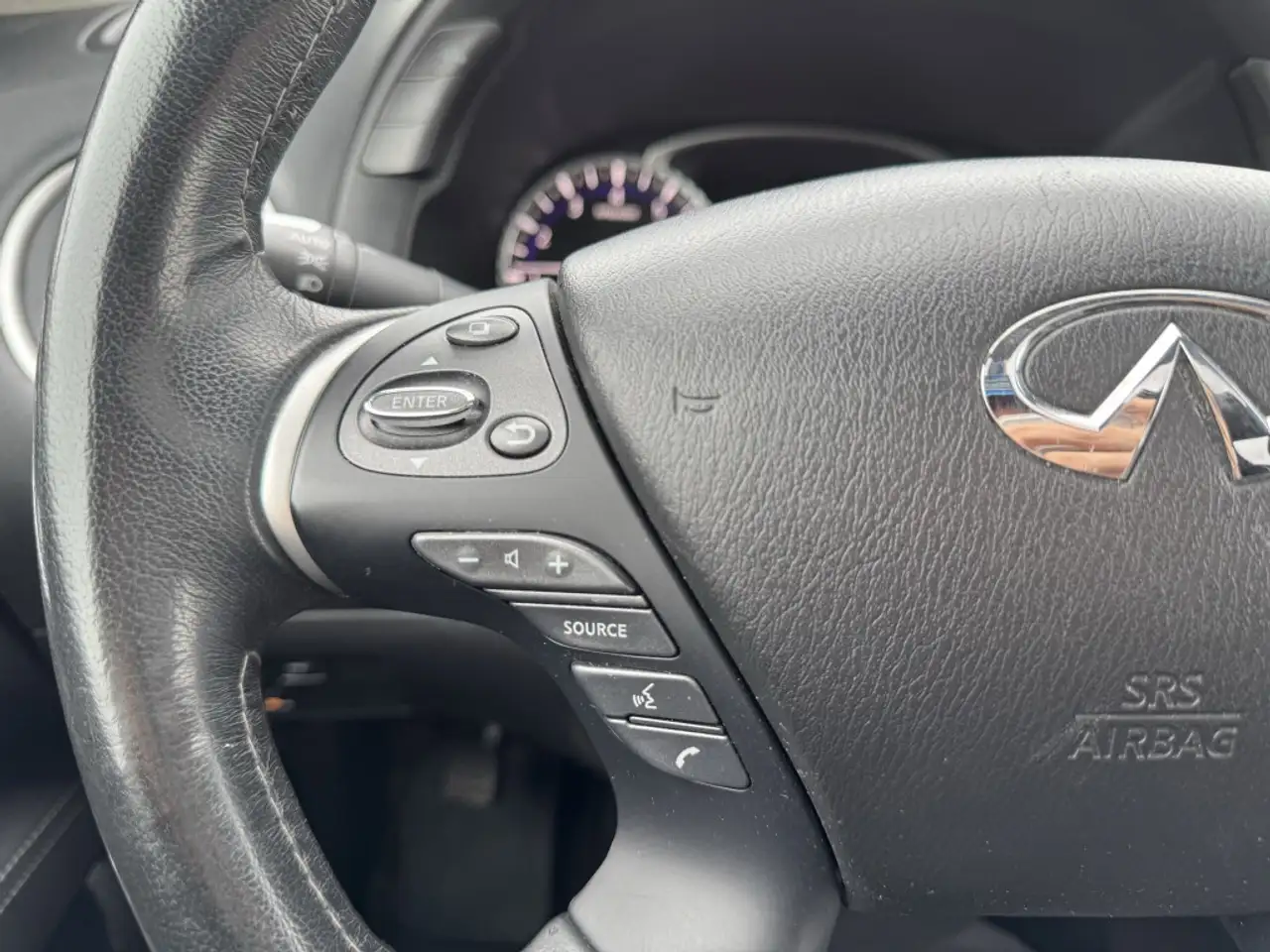 Infiniti QX60 fotografie Infiniti QX60