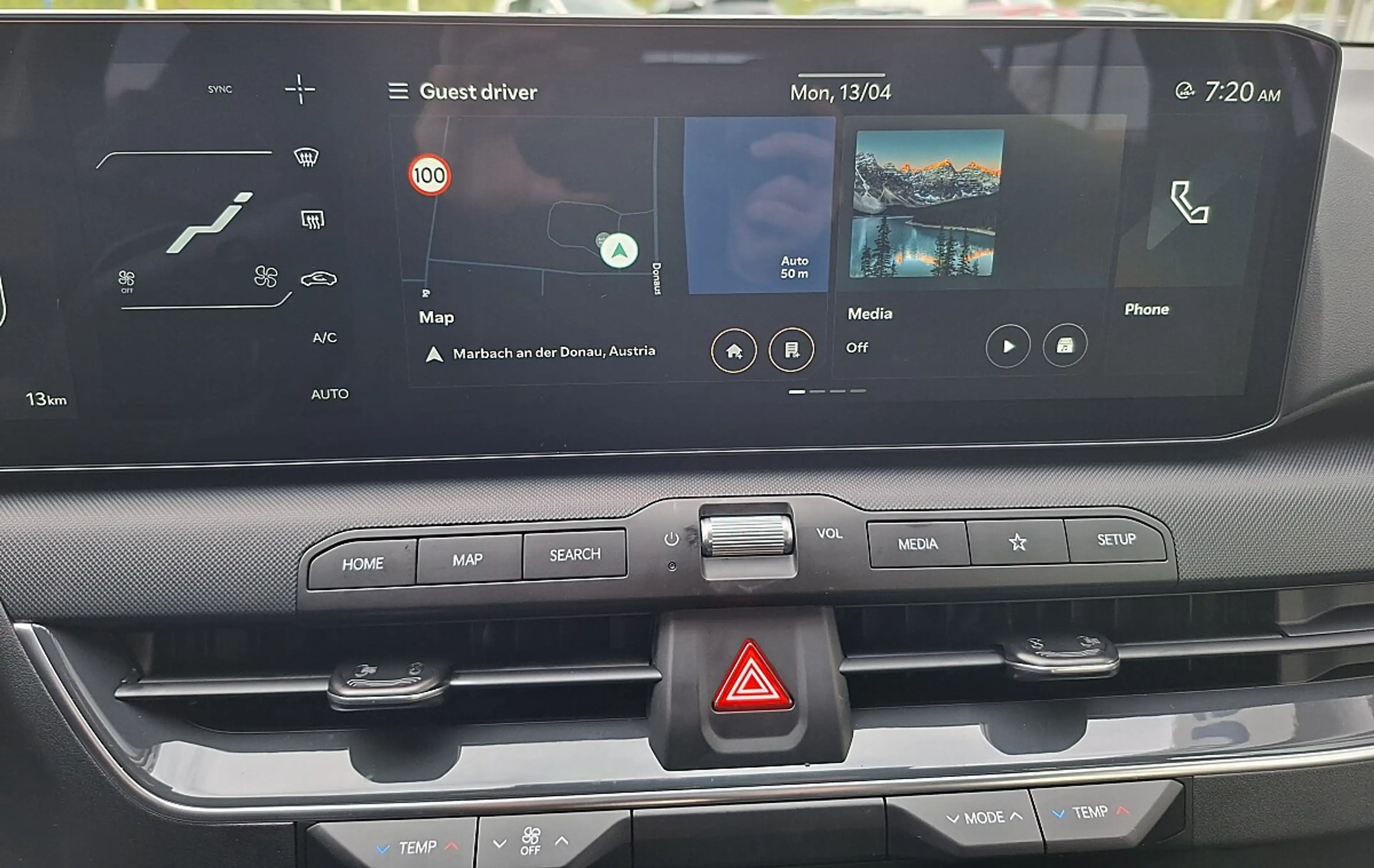 Kia K4 Silber-Ausstattung DCT.7 — photo 22