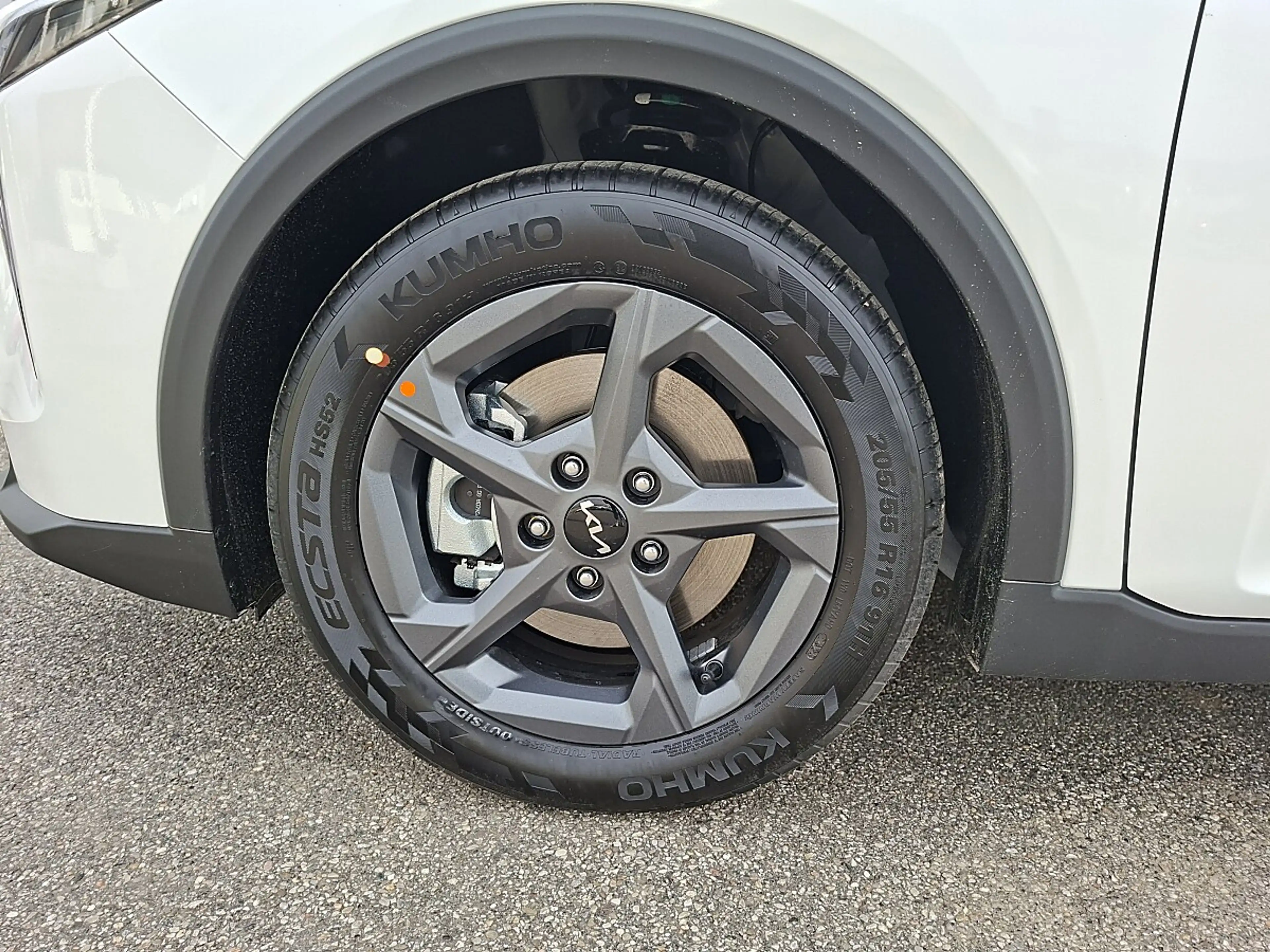 Kia K4 Silber-Ausstattung DCT.7 — photo 4