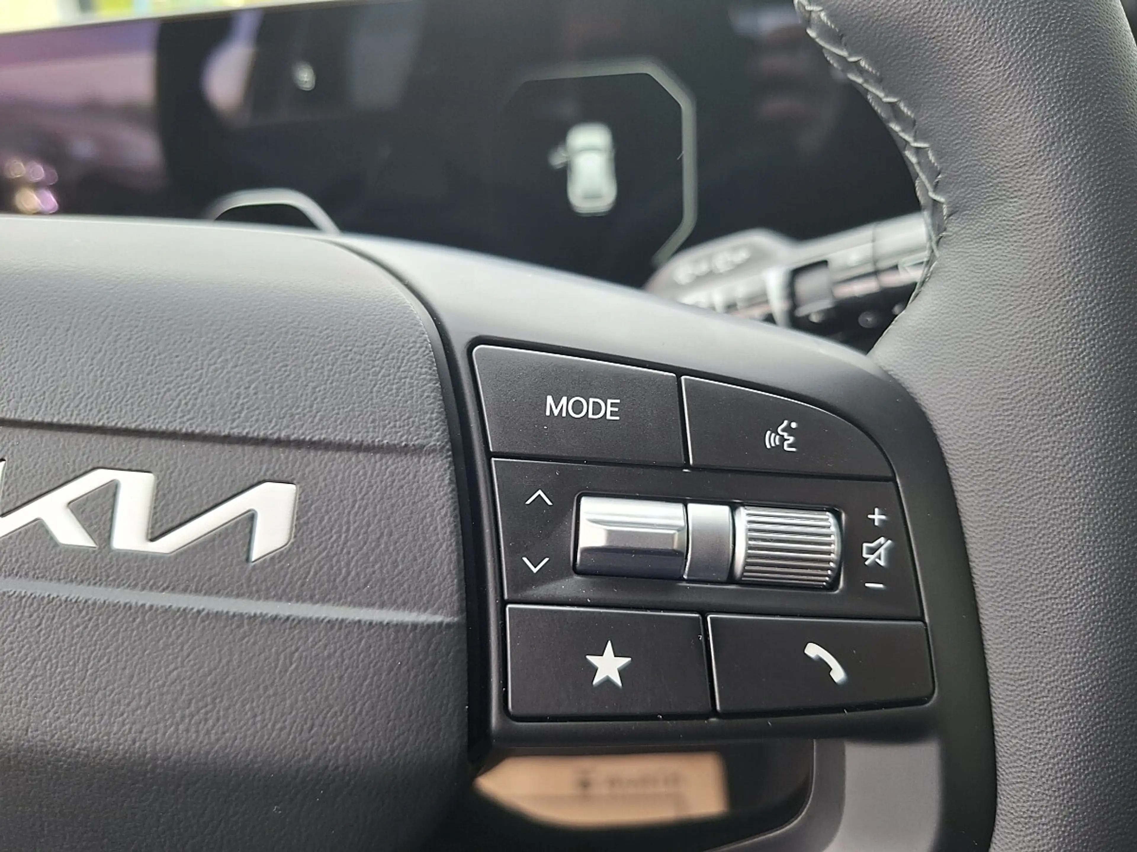Kia K4 Silber-Ausstattung DCT.7 — photo 12